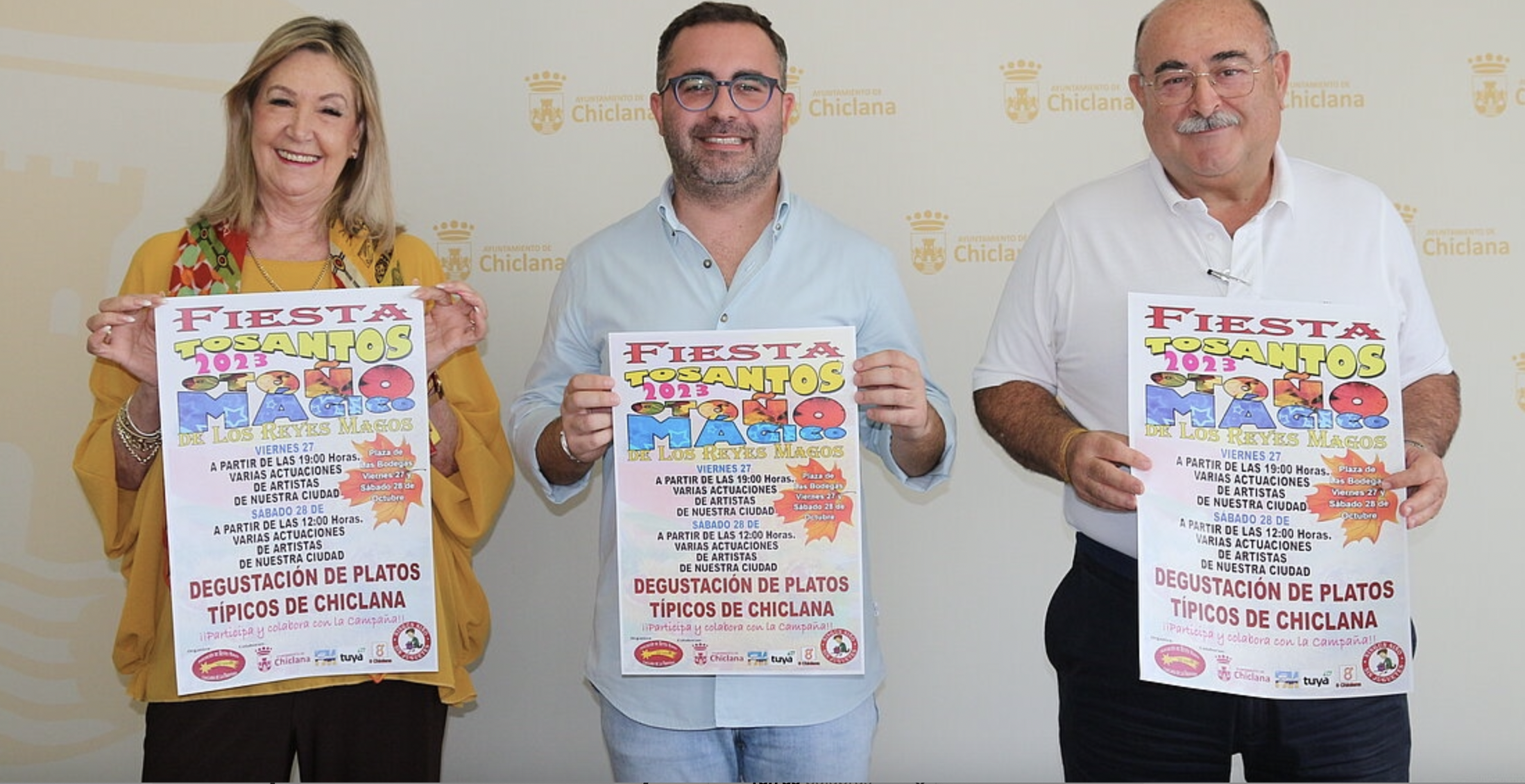 El delegado de Fiestas junto a los representantes de la Asociación de Reyes Magos.