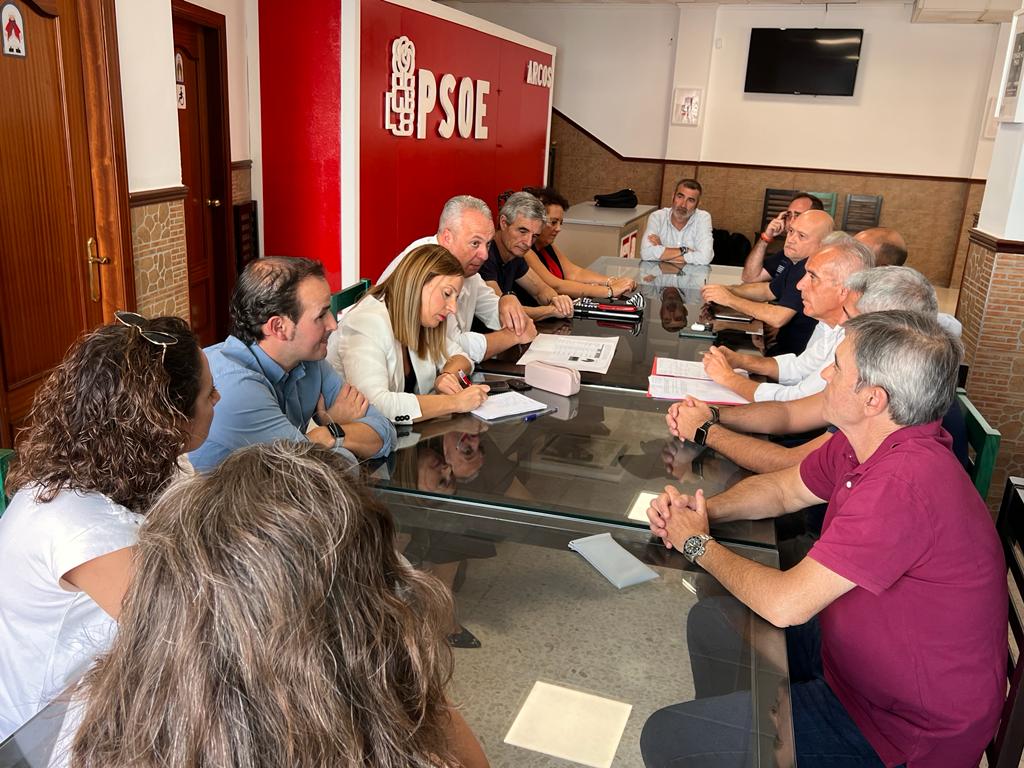 El PSOE quiere que el alcalde de Grazalema siga presidiendo la Mancomunidad de la Sierra.