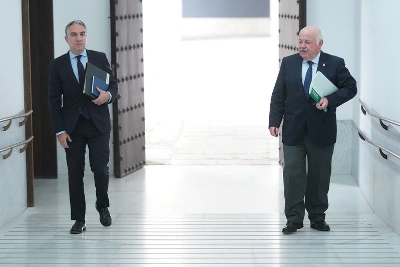 Elías Bendodo y el consejero de Sanidad, Jesús Aguirre, en una imagen reciente.