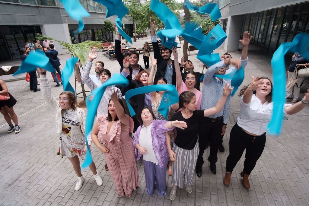 La graduación del pasado curso de 'UniDiversidad', desarrollado en la universidad Hispalense.