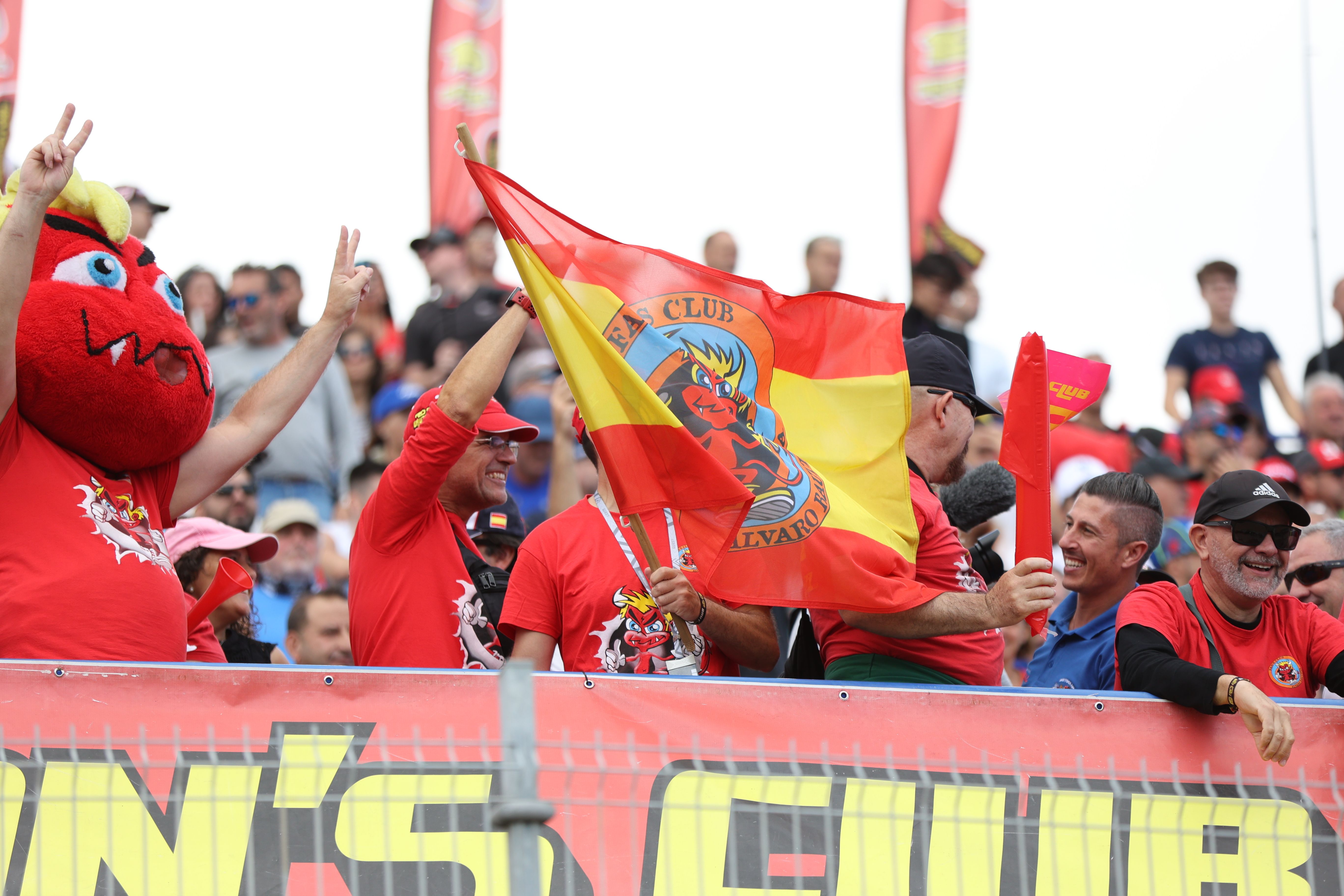 Las imágenes del circuito de Jerez, este sábado, en el Mundial de Superbikes.  KITO DOÑA
