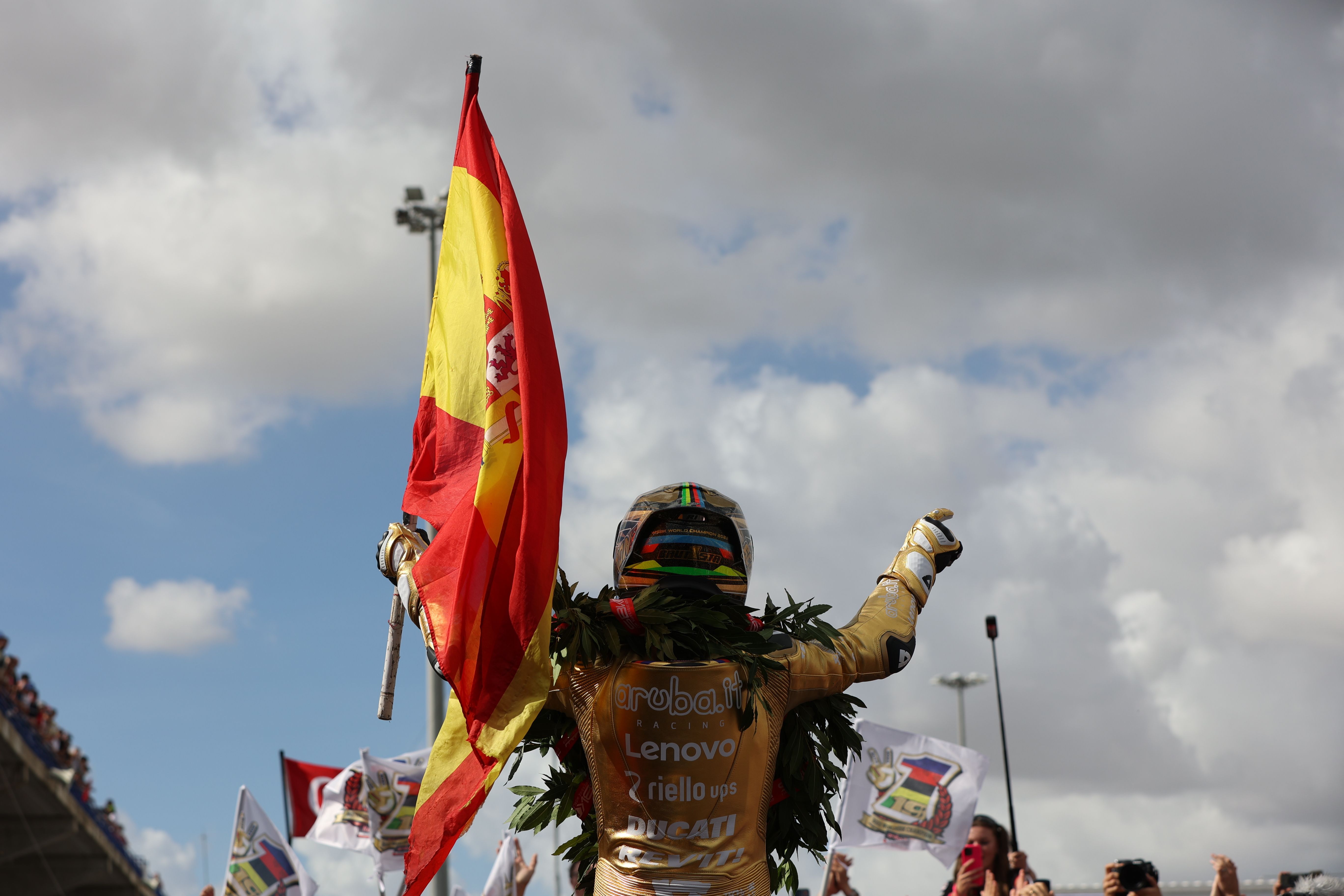 Las imágenes del circuito de Jerez, este sábado, en el Mundial de Superbikes.  KITO DOÑA