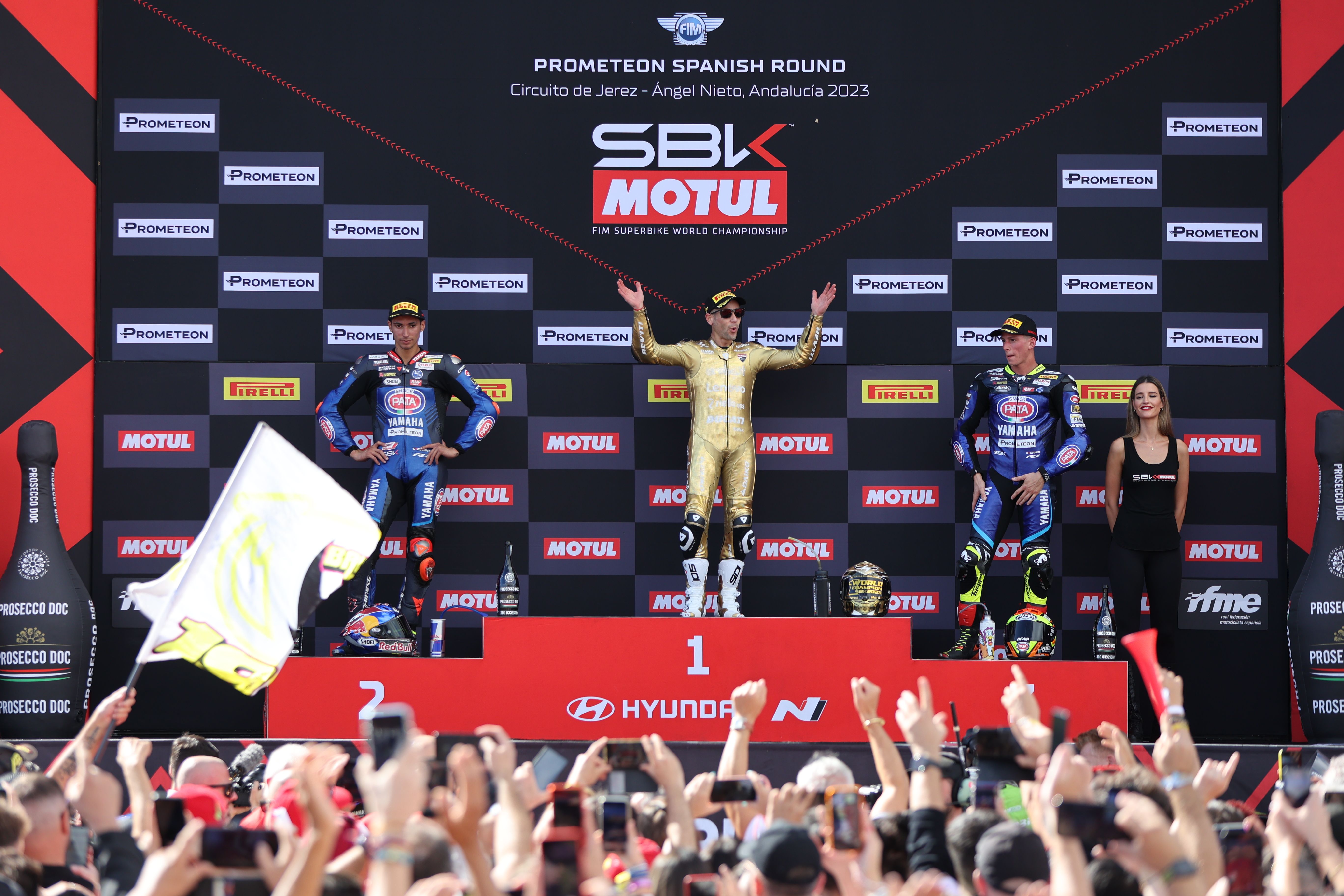 Las imágenes del circuito de Jerez, este sábado, en el Mundial de Superbikes.  KITO DOÑA