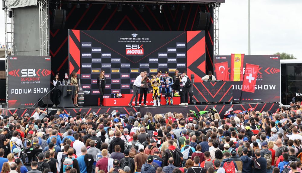 Las imágenes del circuito de Jerez este domingo de Superbikes.  KITO DOÑA