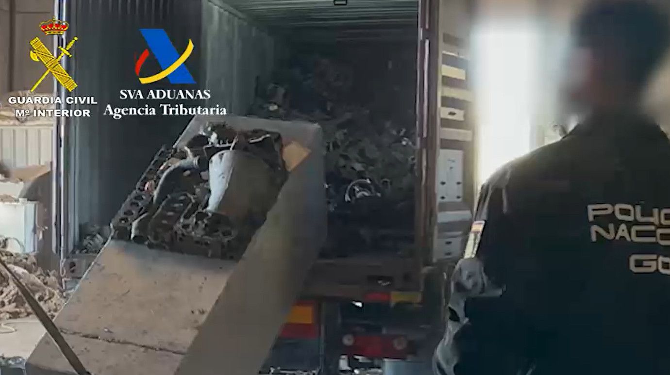 La droga se ocultaba en un sarcófago de aluminio de grandes dimensiones.