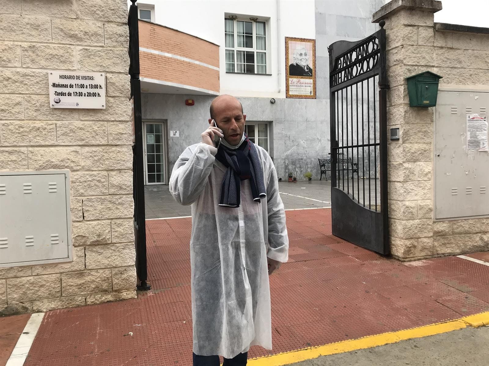 Rafael Aguilera, alcalde de Alcalá del Valle, durante el confinamiento.