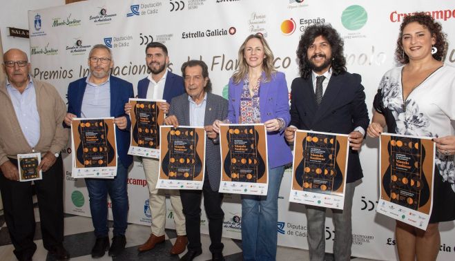 Momento de la presentación de los Premios Internacionales Manolo Sanlucar en la Diputación de Cádiz