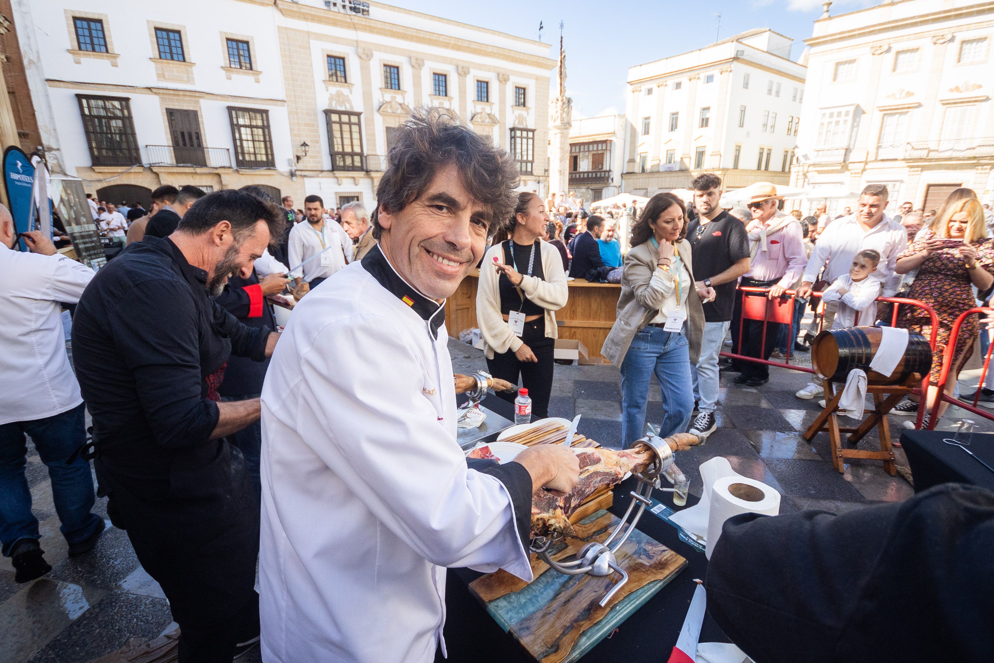 Cortando jamón por los Reyes Magos de Jerez