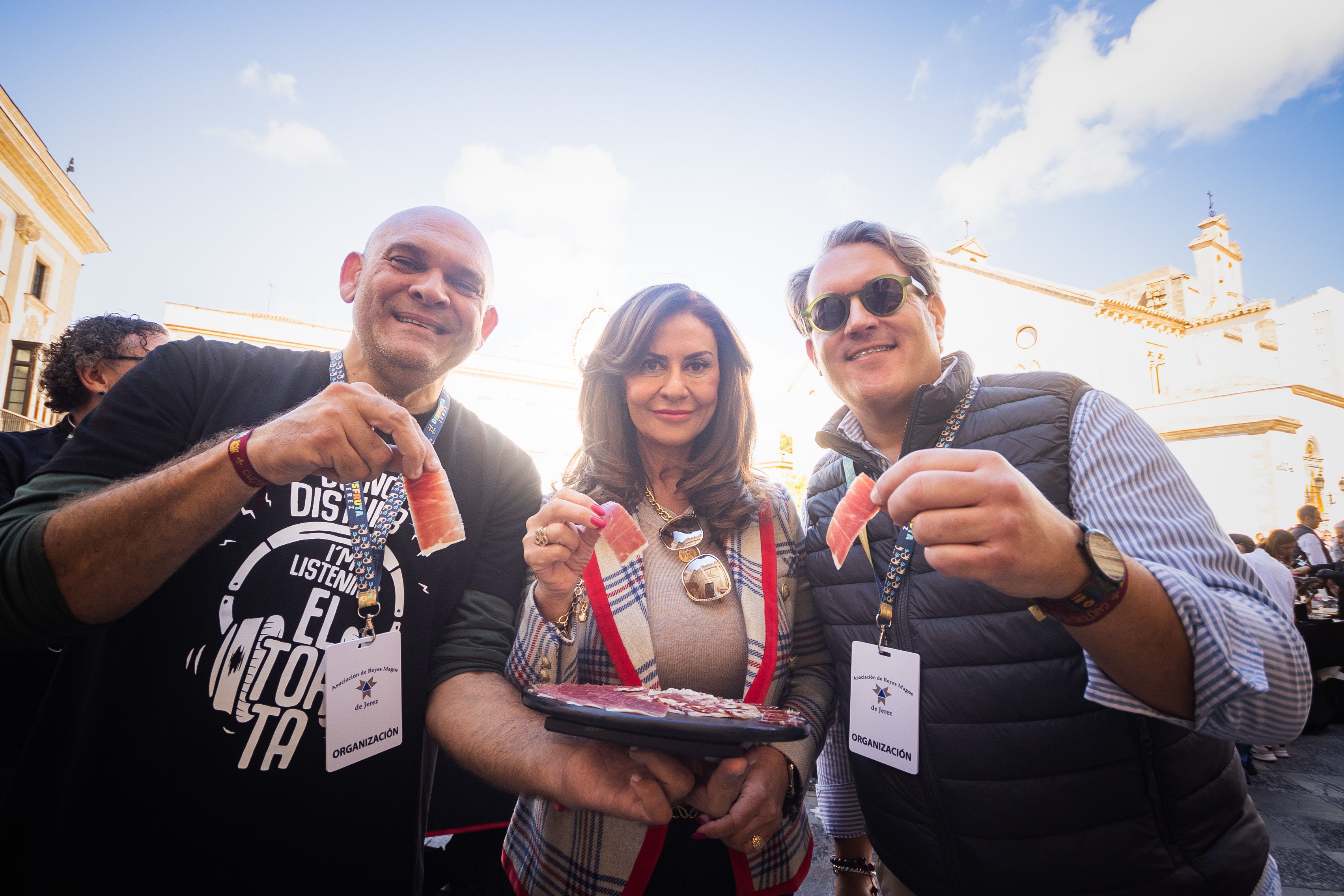 Cortando jamón por los Reyes Magos de Jerez.
