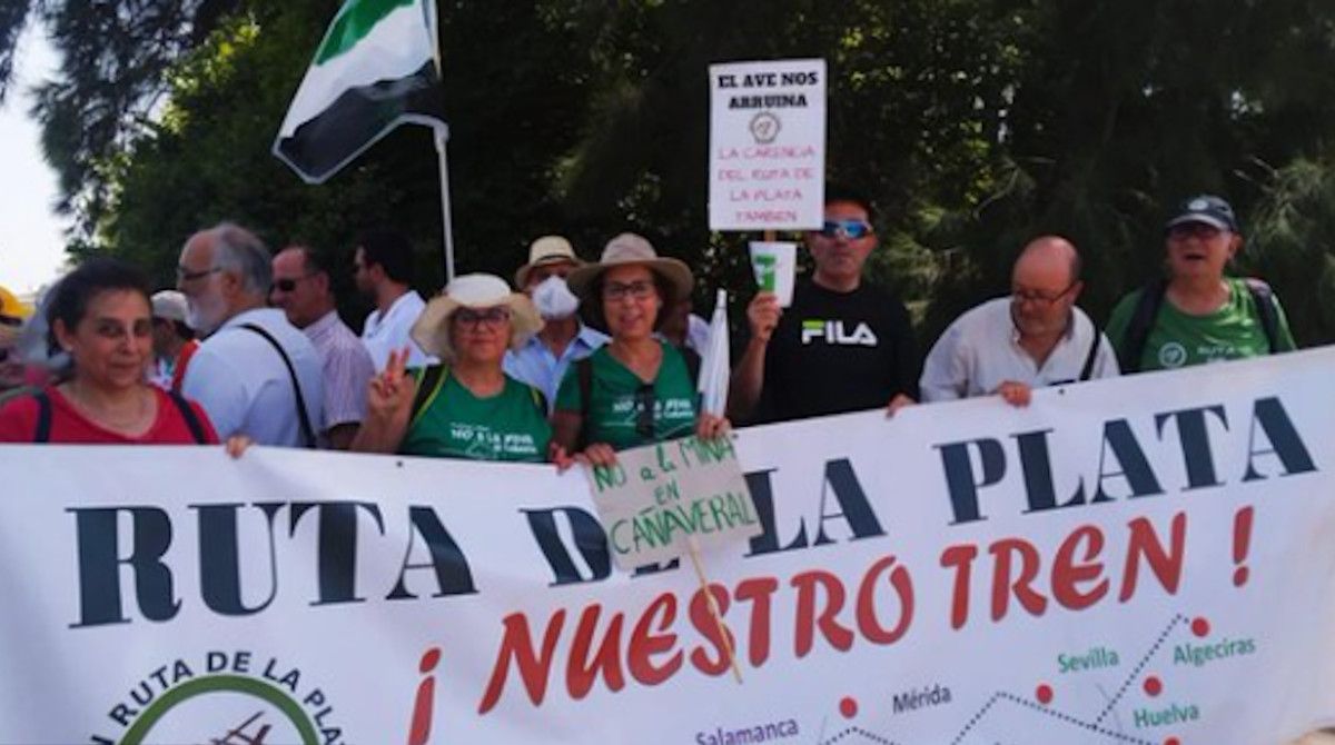 Una manifestación para reclamar la reapertura de la Ruta de la Plata.