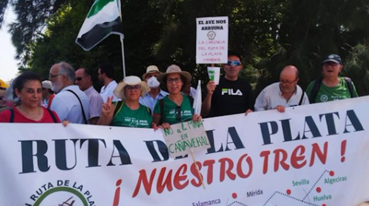 Una manifestación para reclamar la reapertura de la Ruta de la Plata.