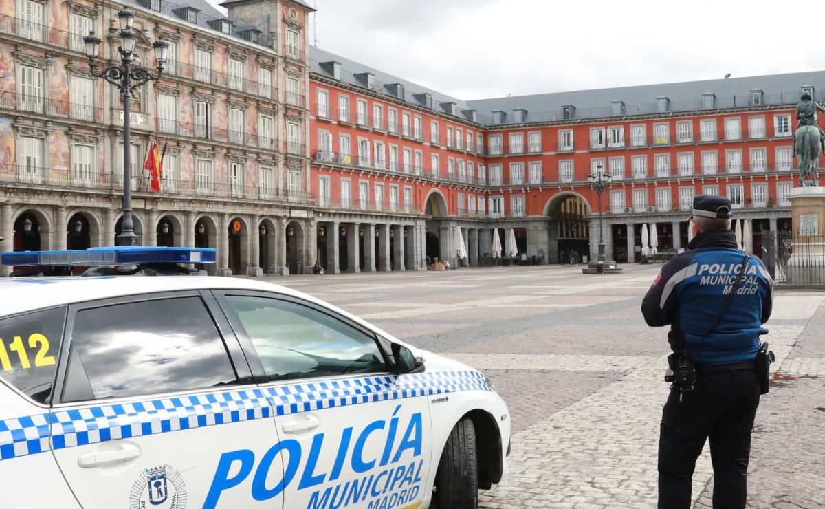 Un agente de la Policía Municipal de Madrid, en pleno estado de alarma. FOTO: Policia Municipal Madrid