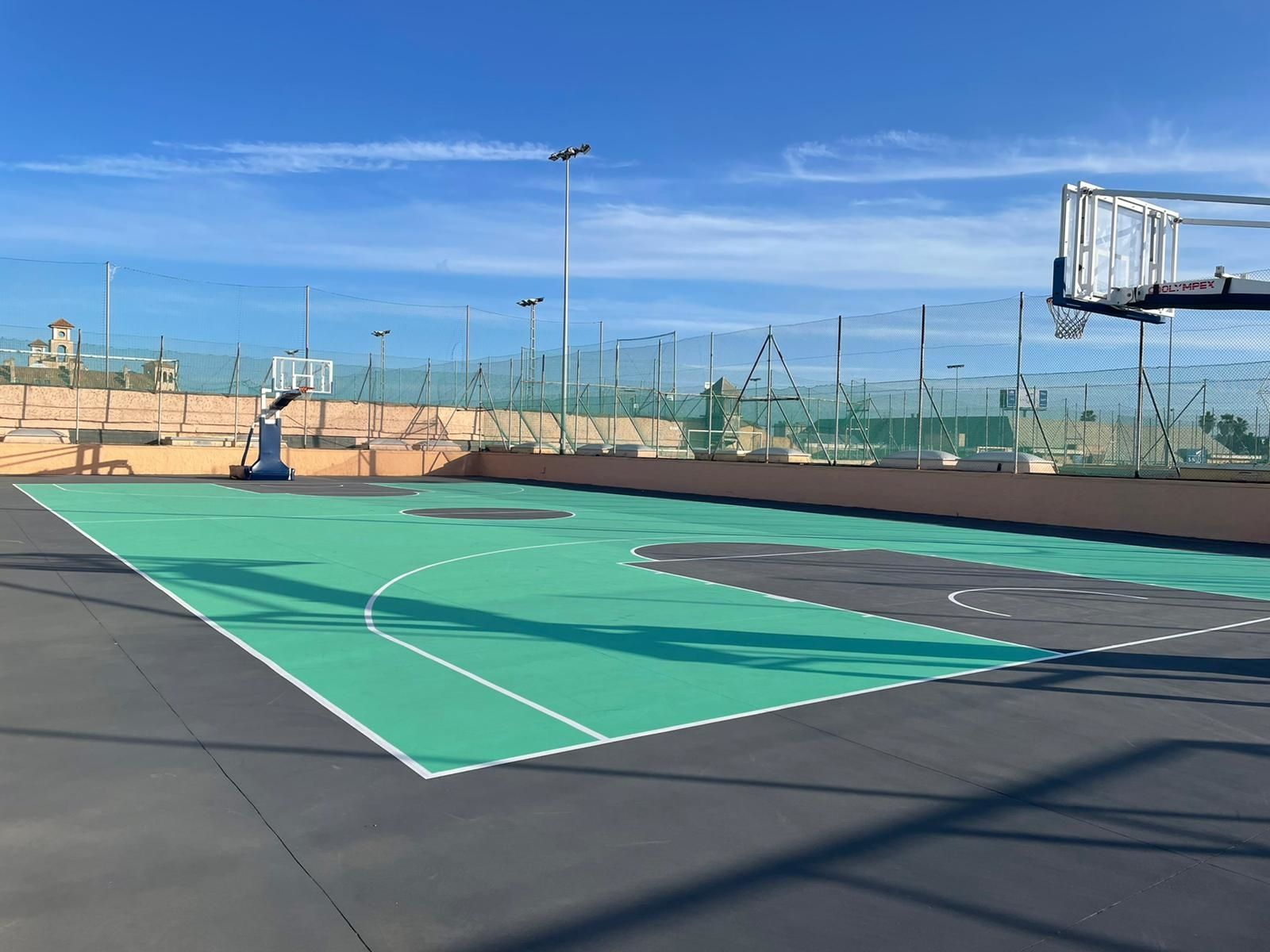 Pista polideportiva en San Fernando. 