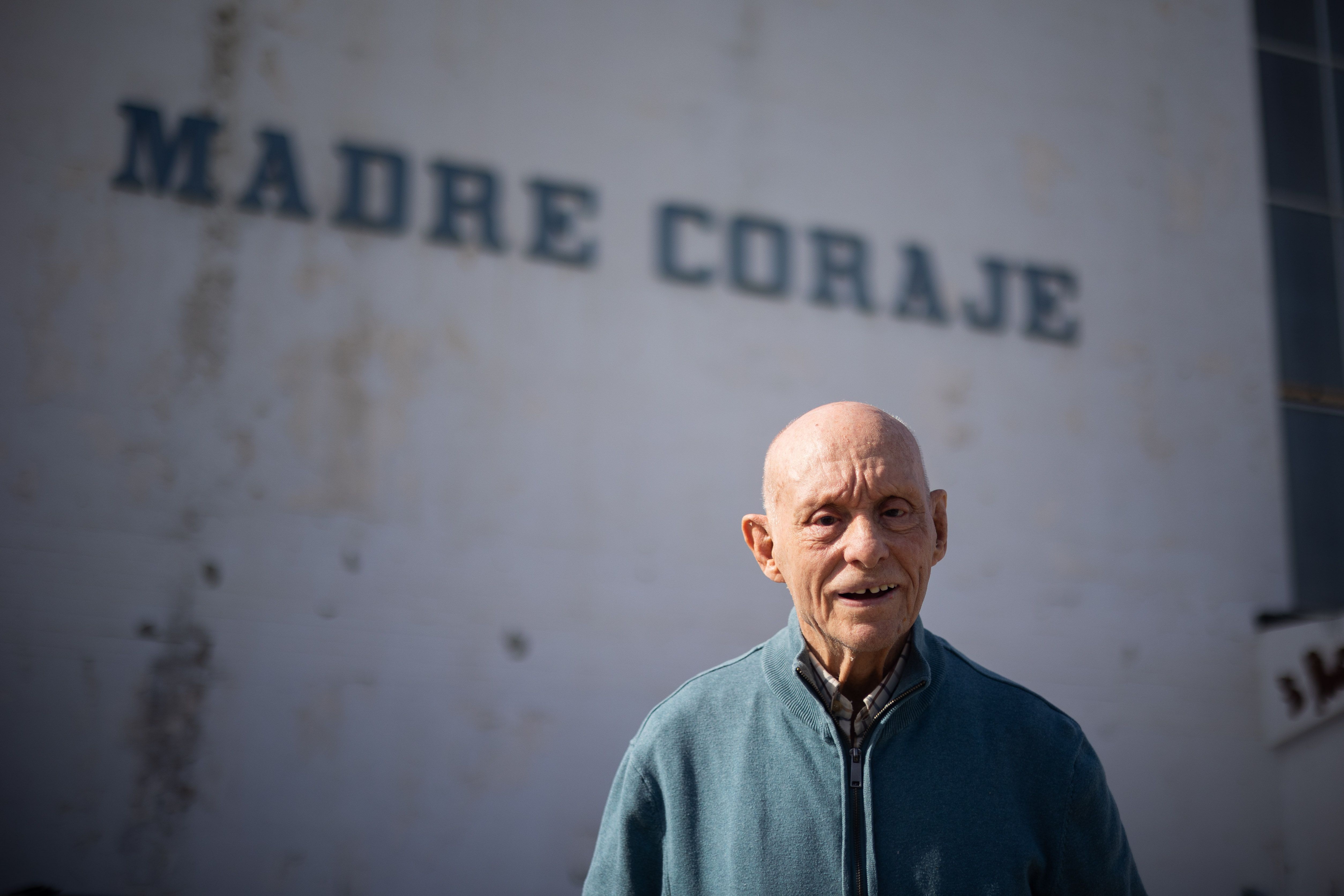 ANTONIO GOMEZ MADRE CORAJE HIJO PREDILECTO 9