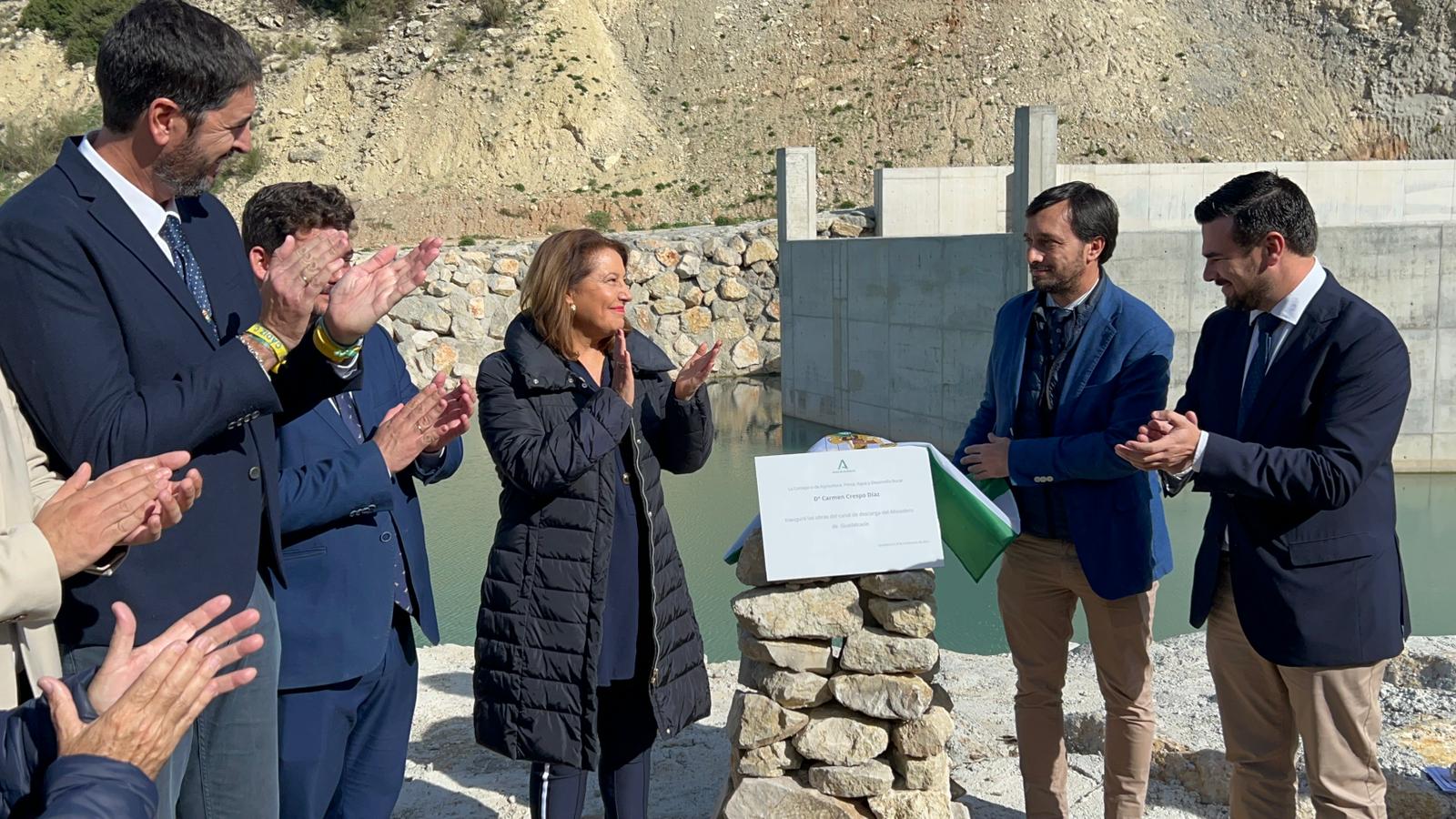 La consejera en el embalse de Guadalcacín en la inauguración.
