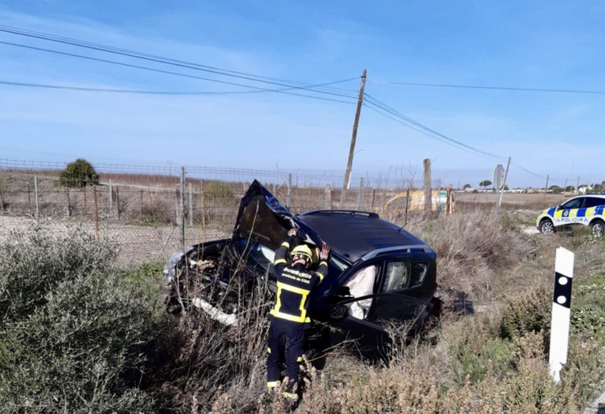 Accidente de tráfico en la carretera El Puerto, Sanlúcar.