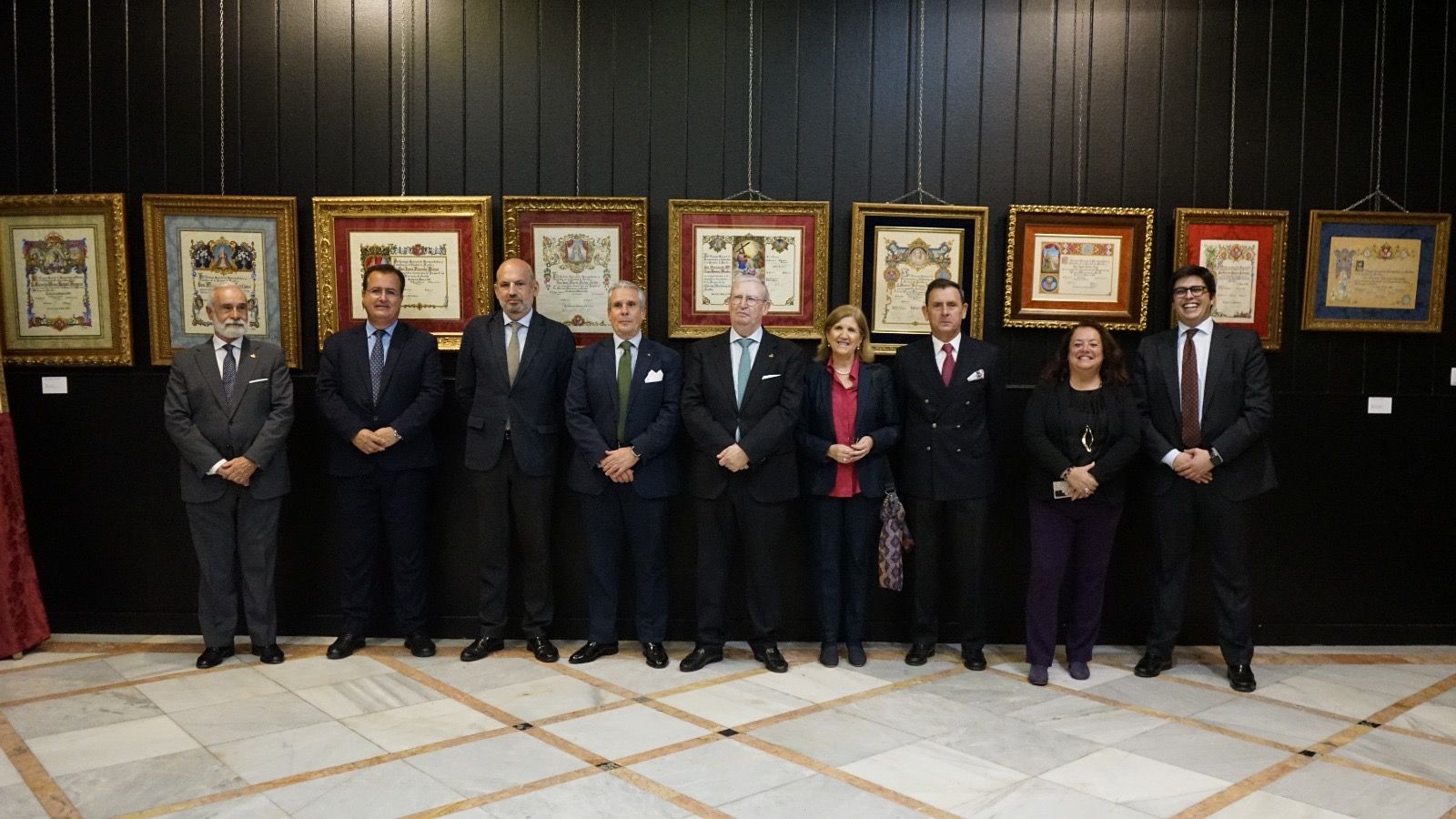Pregoneros, consejeros y representante del Círculo en el acto inaugural. 