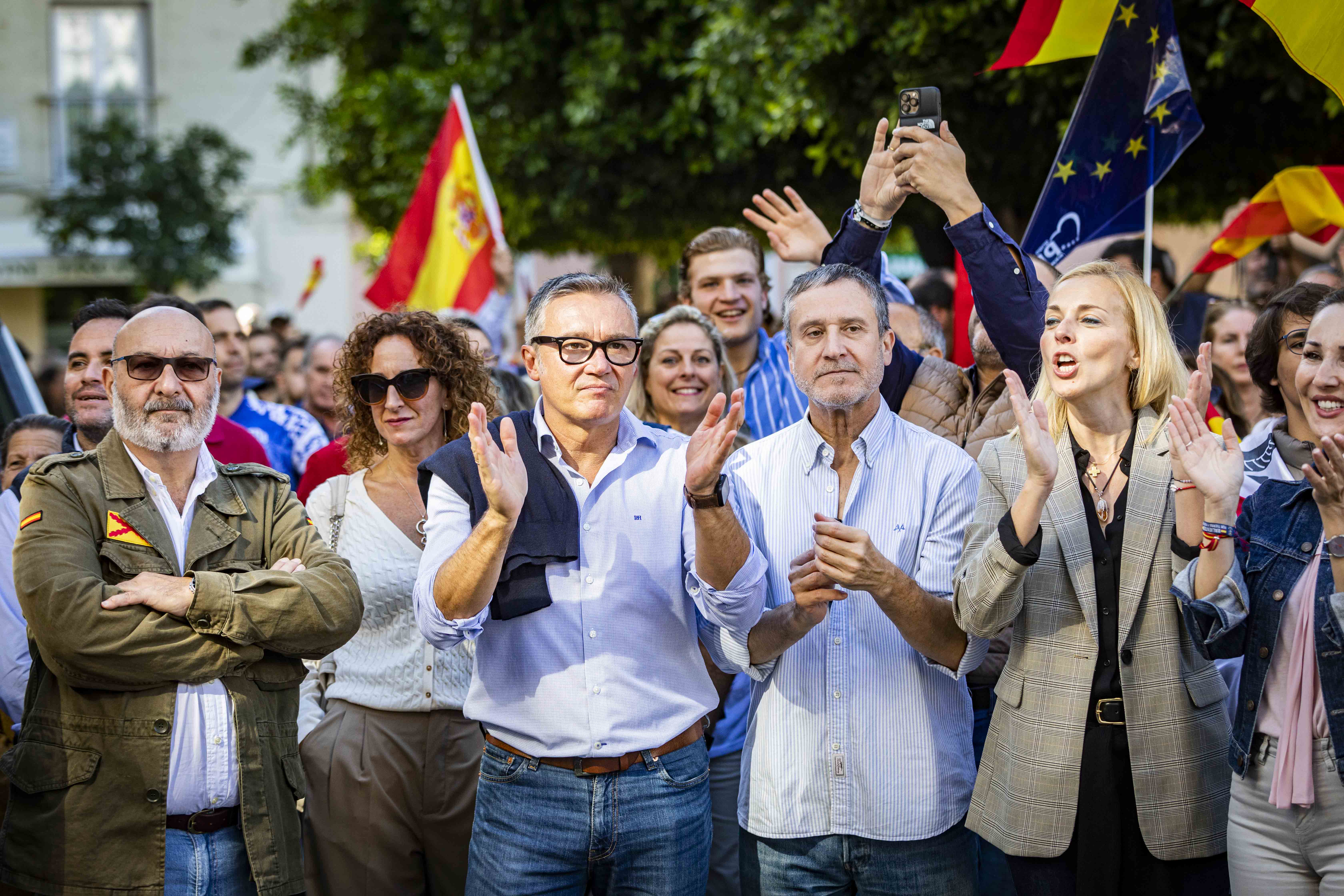 concentracion amnistia españa cataluña partido popular psoe cadiz 32
