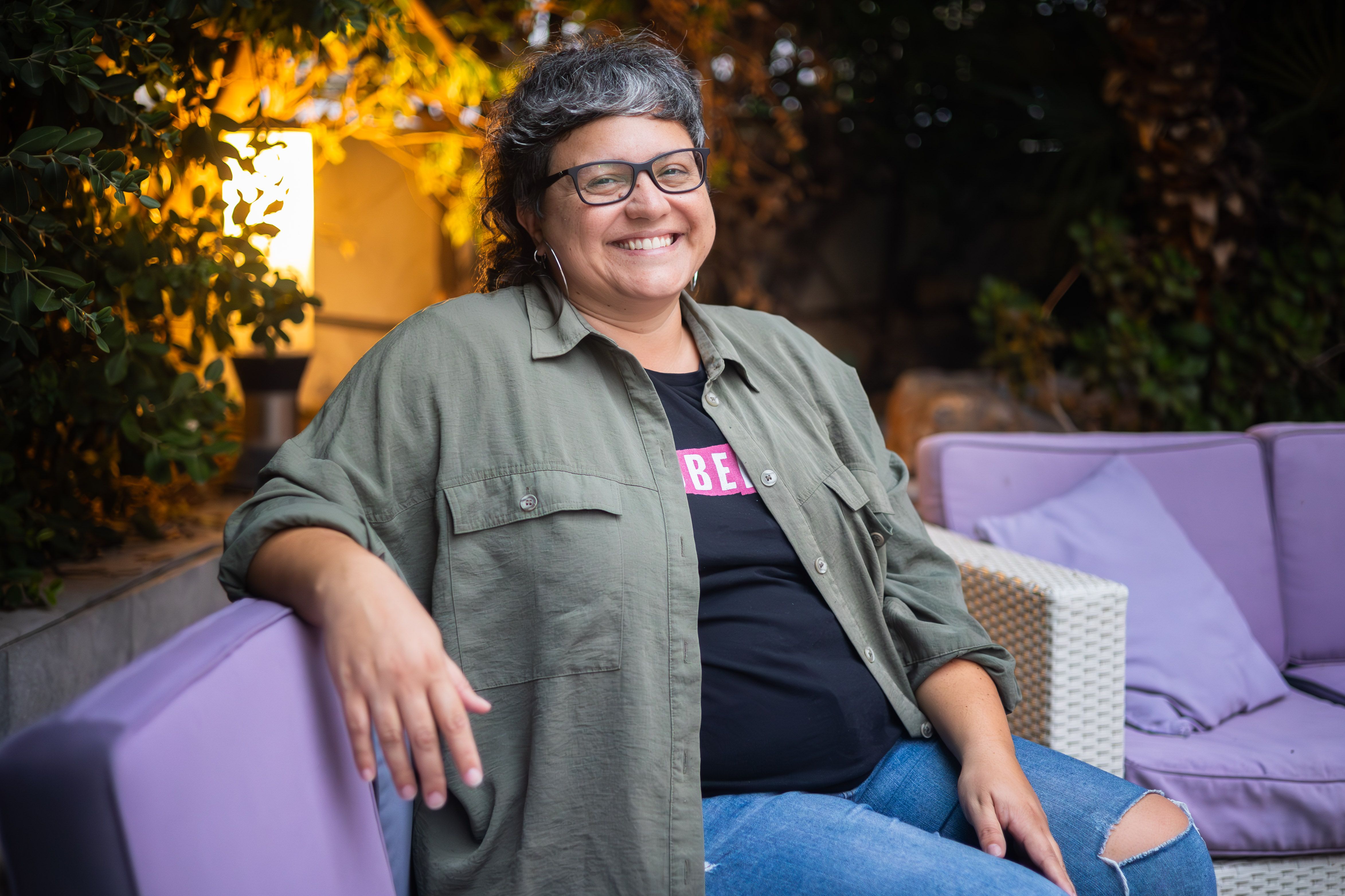 La filósofa y divulgadora Magda Piñeyro, en el hotel Soho de Jerez. "Mientras estamos obsesionadas con bajar de peso, con nuestro aspecto, se nos va la vida, se nos pasa".