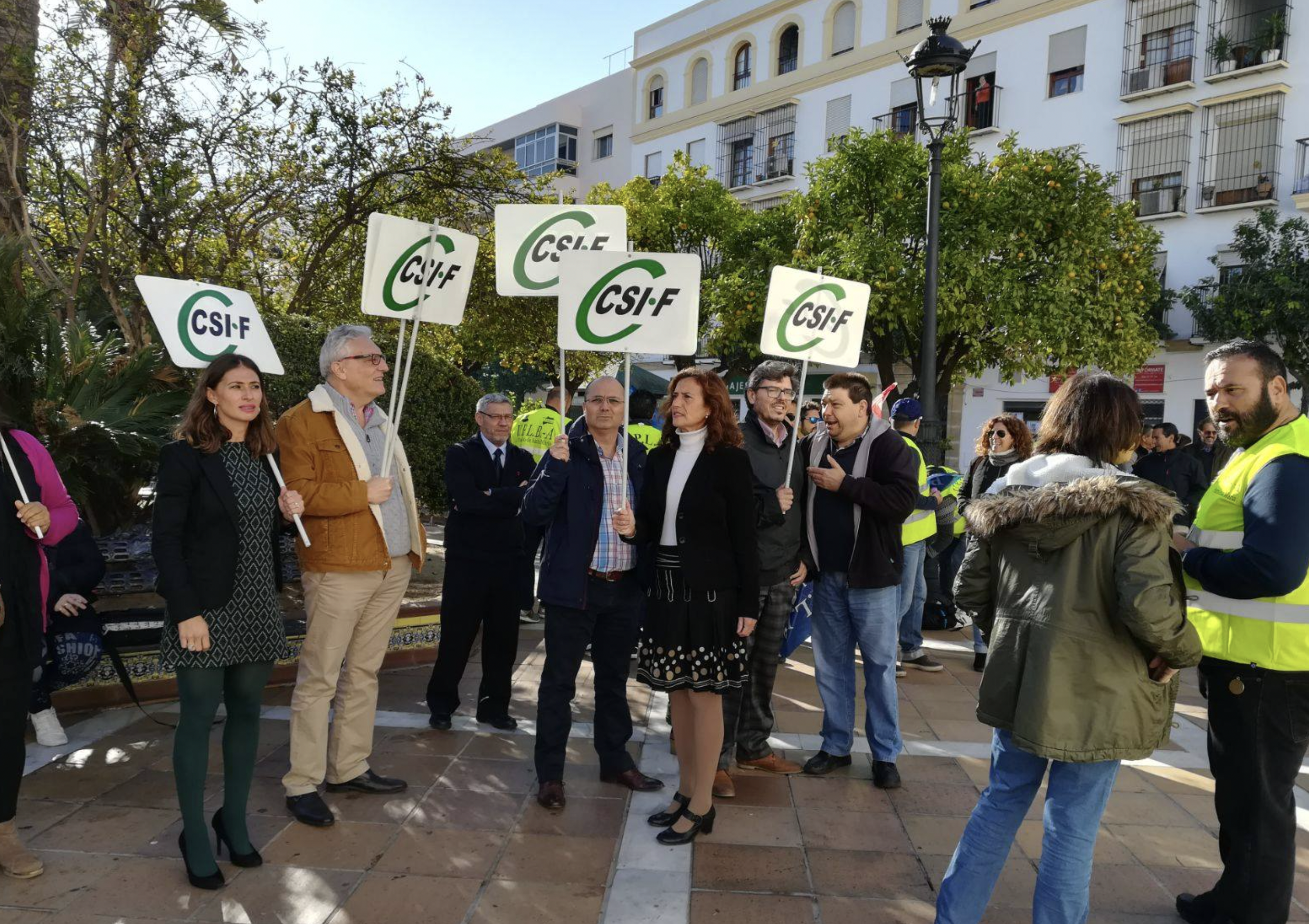 Una protesta de CSIF a las puertas del Ayuntamiento de El Puerto en una imagen de archivo.