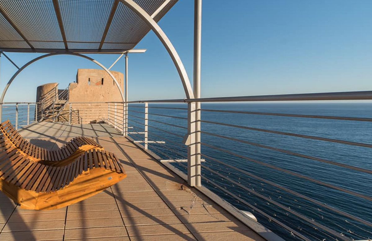 La torre de Garrofa es un alojamiento especial ubicado en la provincia de Almería. 