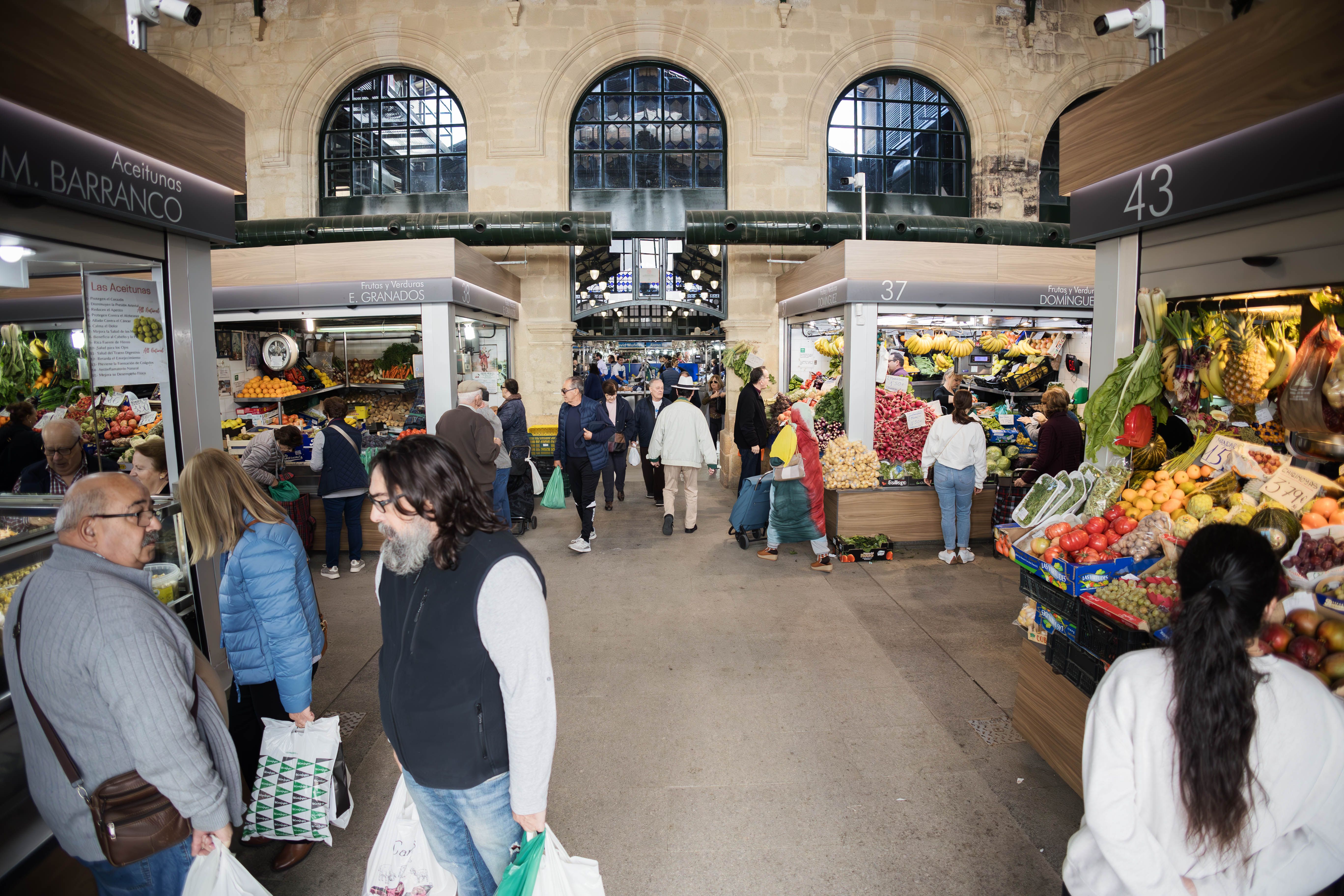 Vista de la Plaza de abastos de Jerez, en días pasados.
