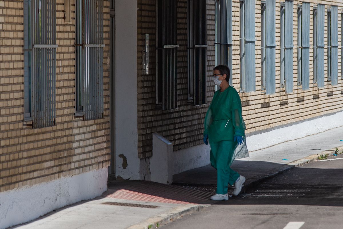 Personal sanitario del Hospital de Jerez. FOTO: MANU GARCÍA