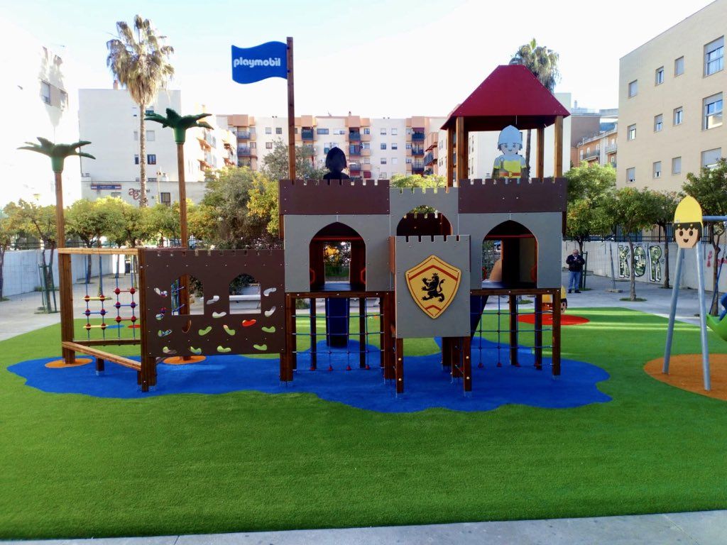 El parque Playmobil de Sevilla Este, que lleva un mes cerrado.
