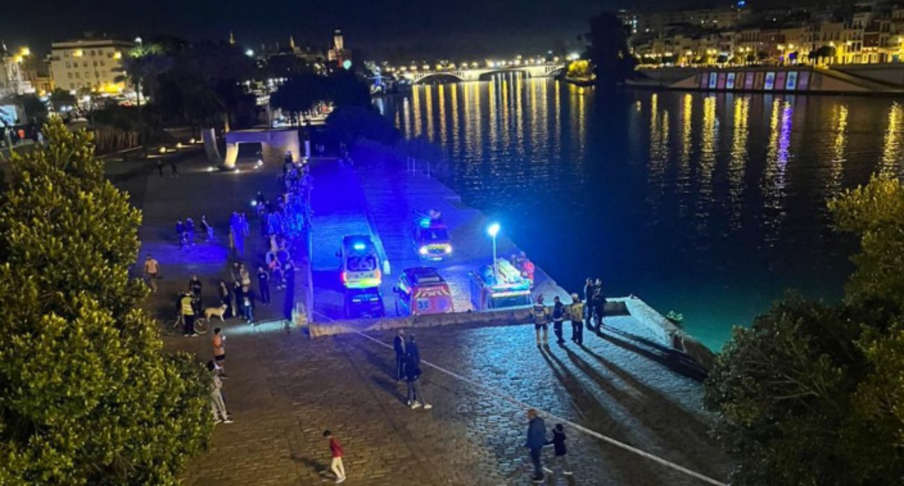 Labores de búsqueda en el río Guadalquivir. Labores de búsqueda en el río Guadalquivir.