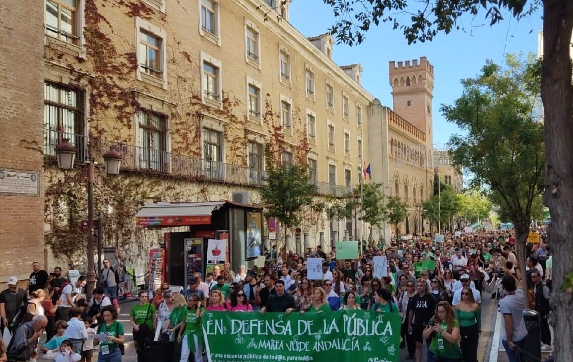 Imagen de la manifestación por la educación pública.