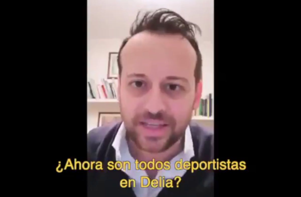Gianfilippo Bancheri, alcalde de Delia, en un vídeo hecho viral en redes.
