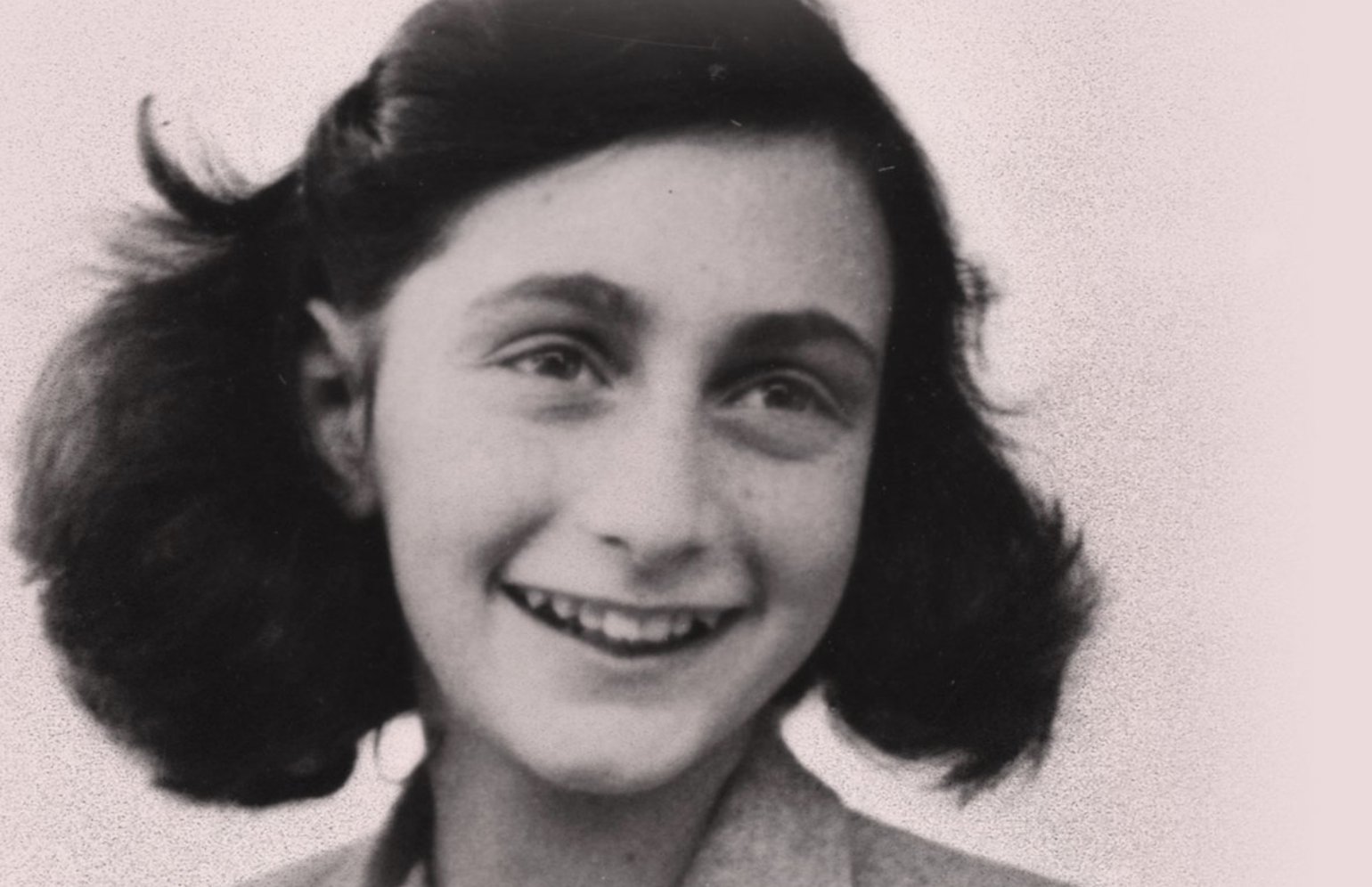 Una imagen de Ana Frank.