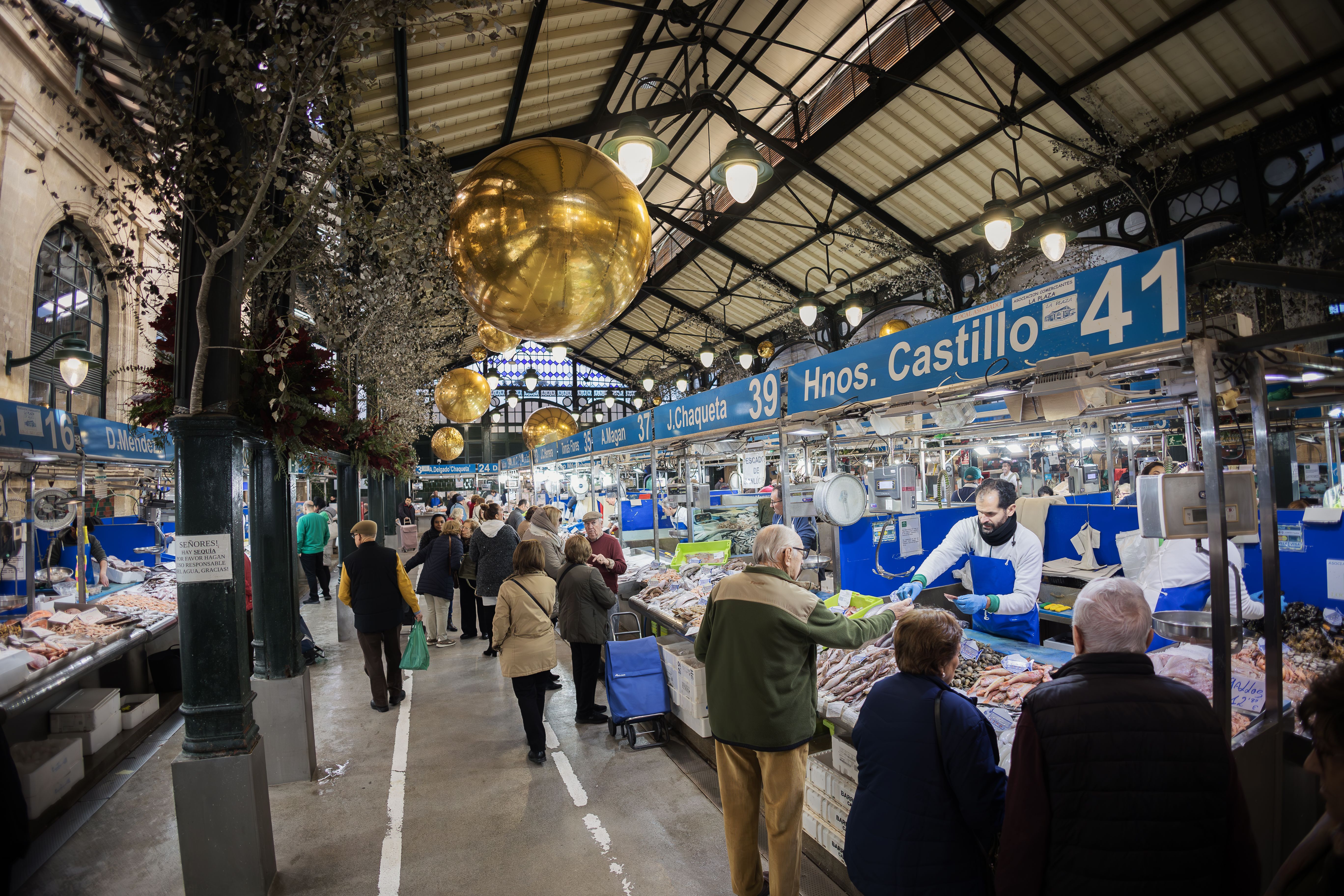 La Plaza de Jerez, decorada por Navidad.