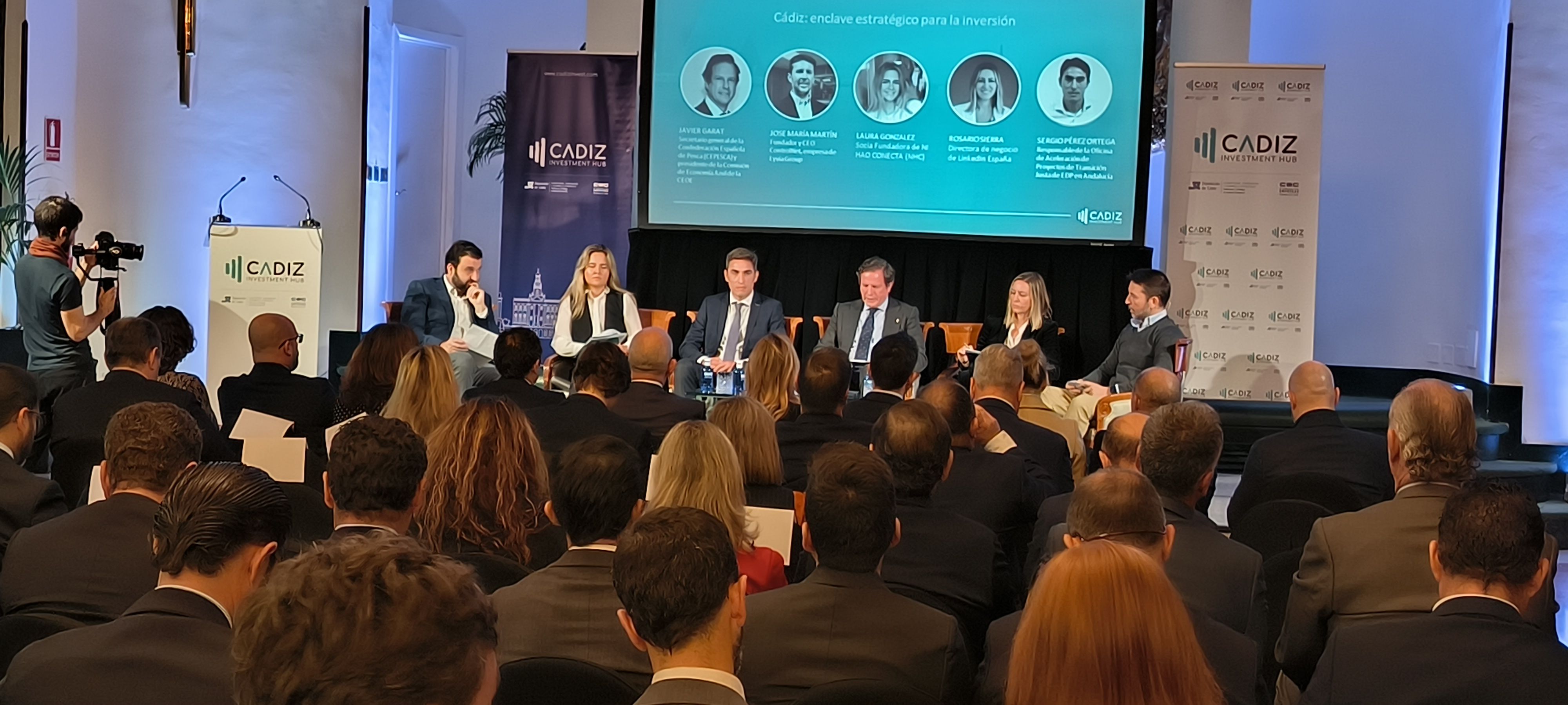 Desarrollo de la mesa redonda 'Cádiz: un enclave estratégico para la inversión'.