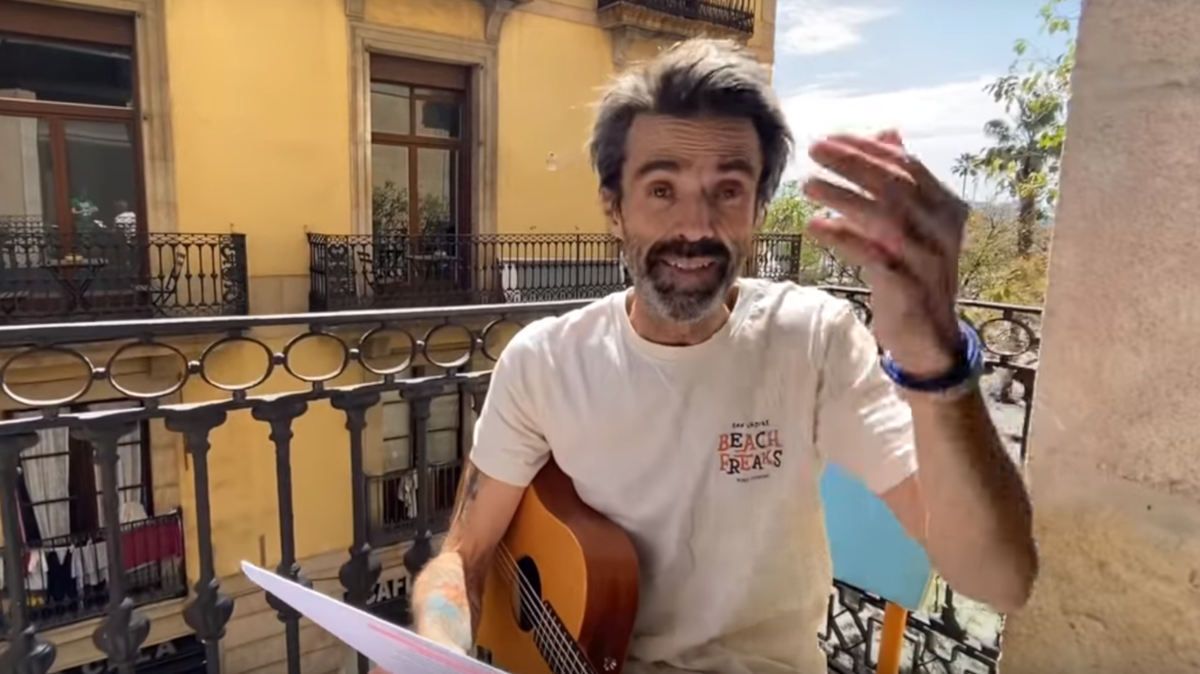 Pau Donés, en una imagen del vídeo publicado. 