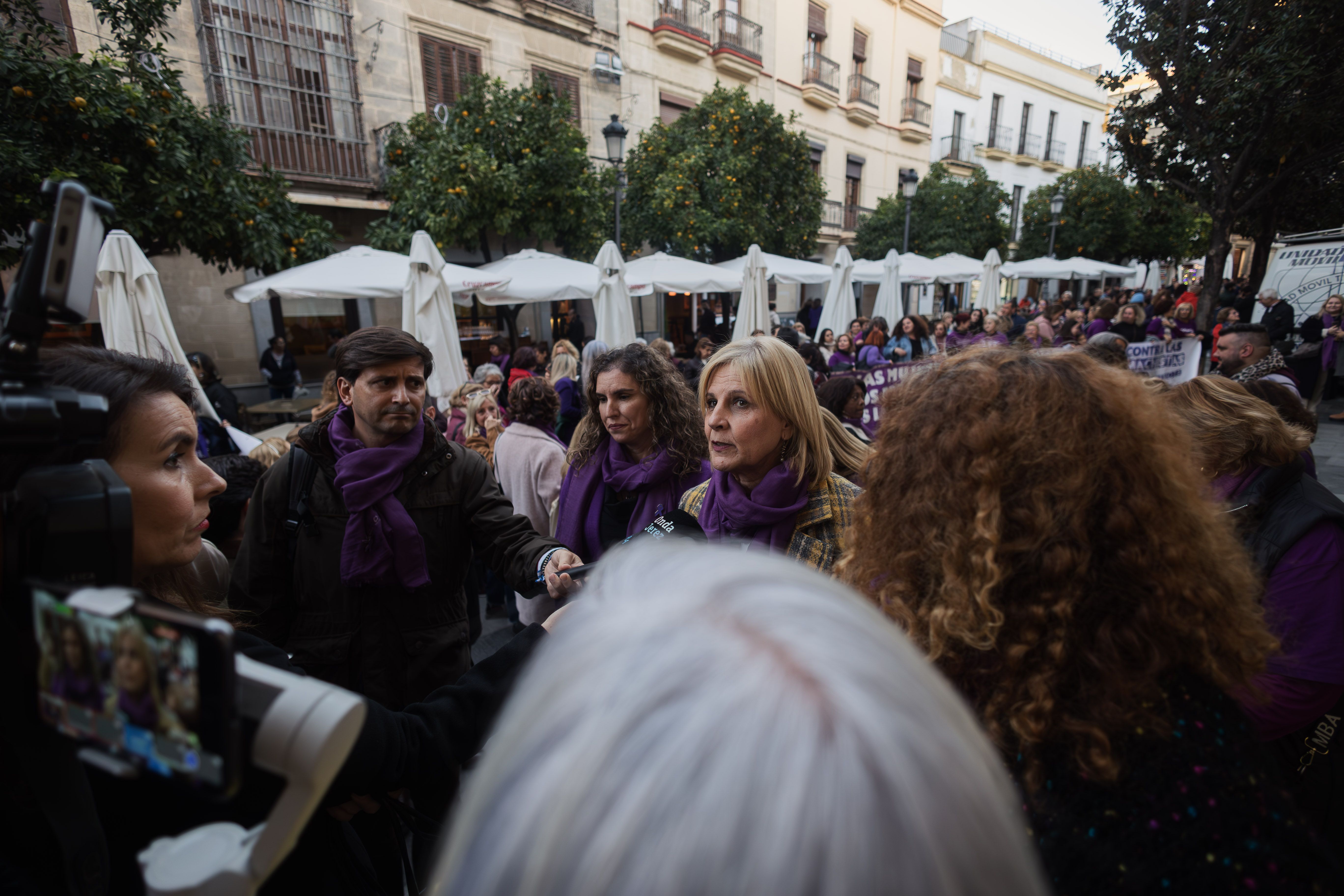 Las imágenes de Jerez saliendo a la calle por el 25N