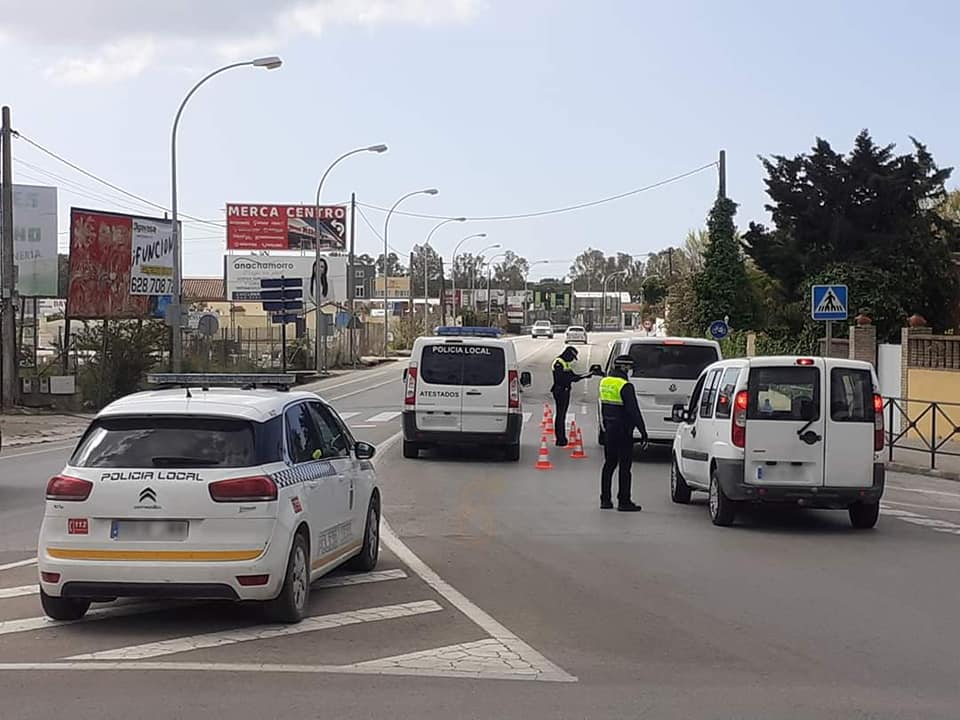 Controles policiales en Chiclana.