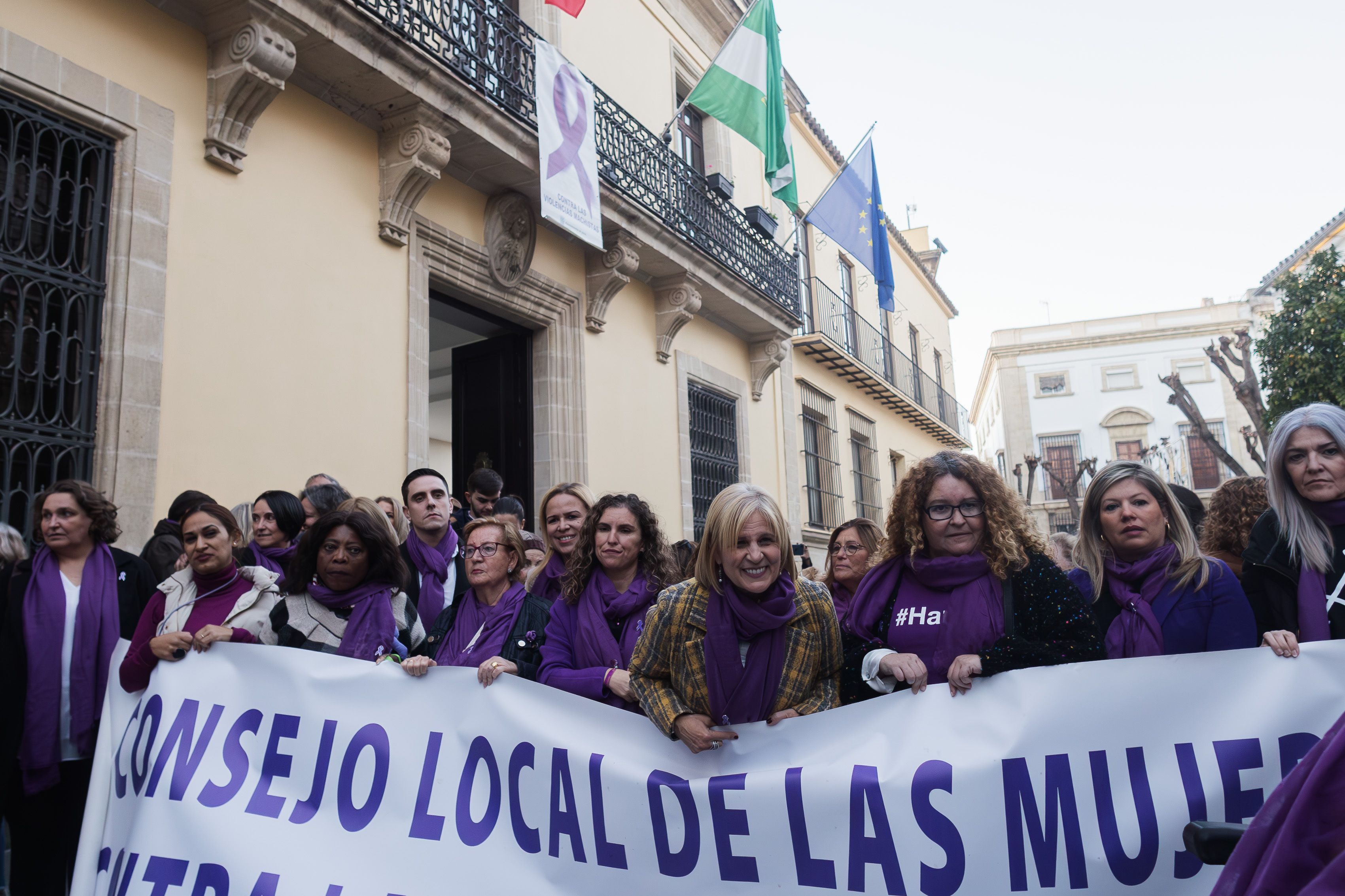 Las imágenes de Jerez saliendo a la calle por el 25N