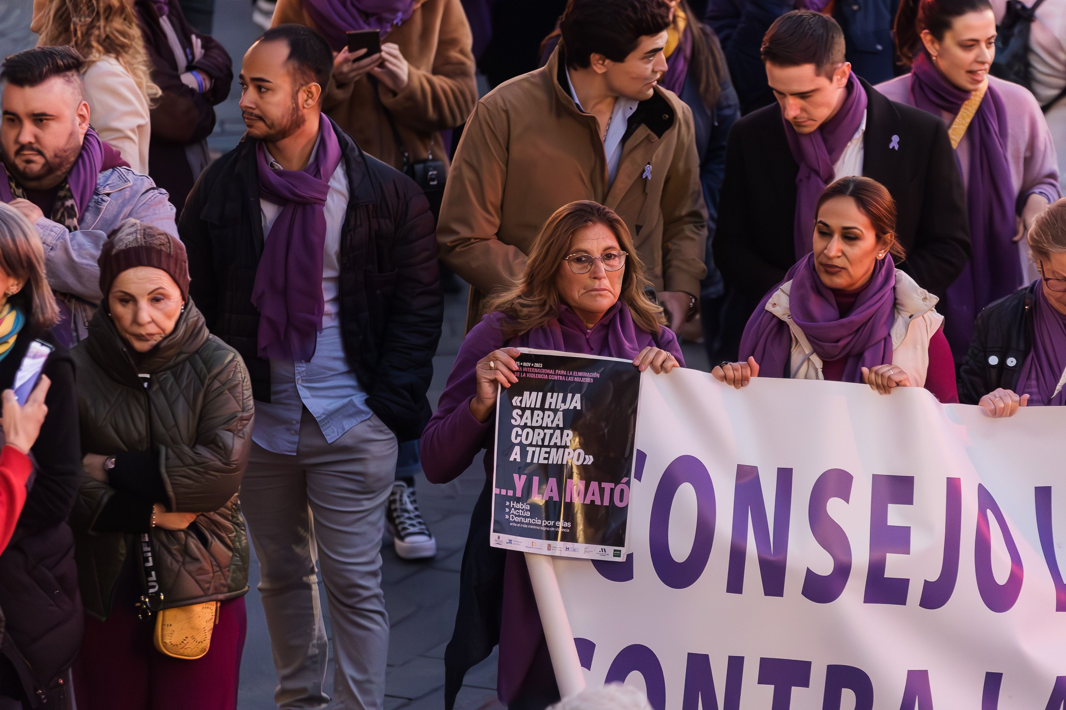 Las imágenes de Jerez saliendo a la calle por el 25N