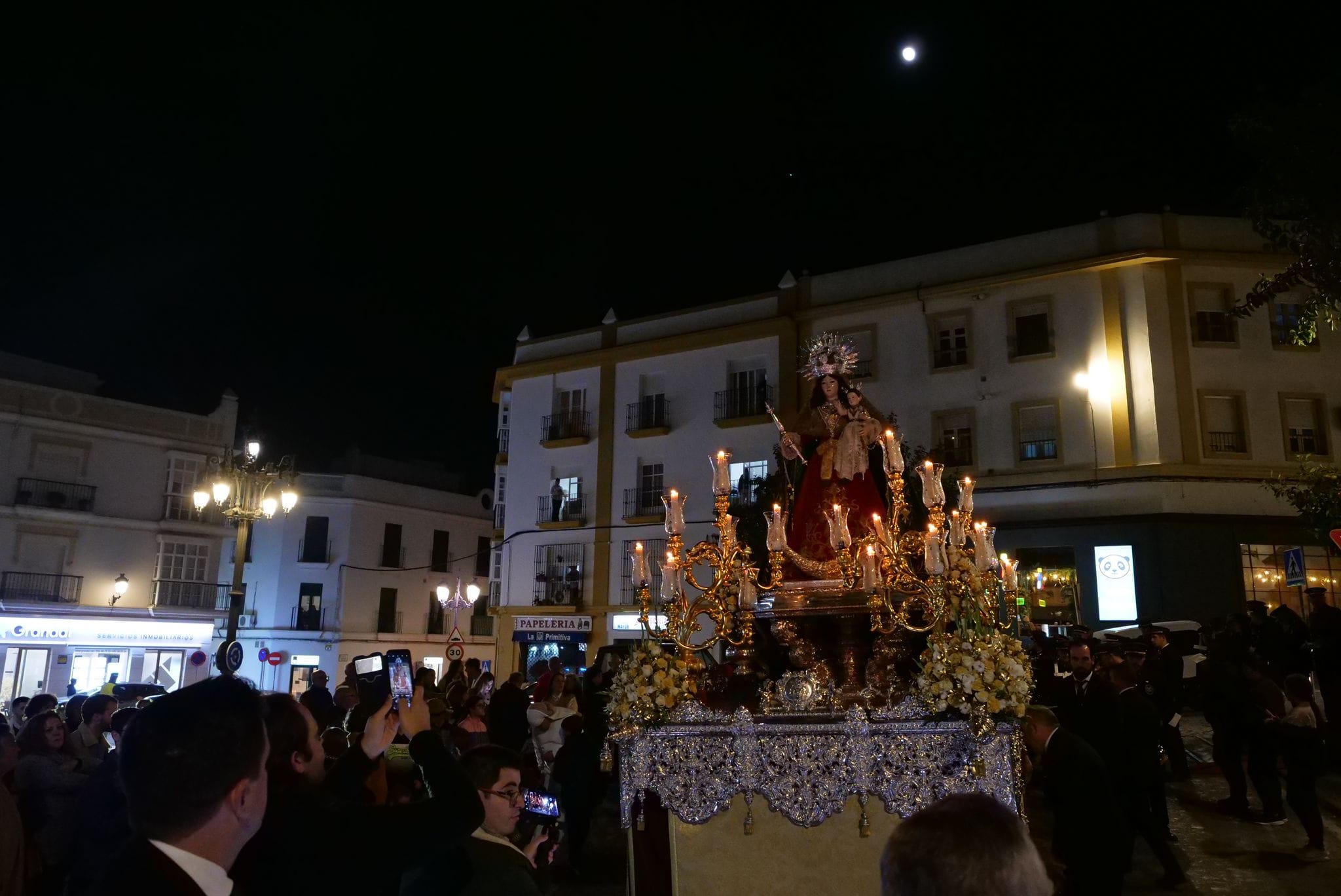 La procesión de Virgen de Guía en Chiclana.