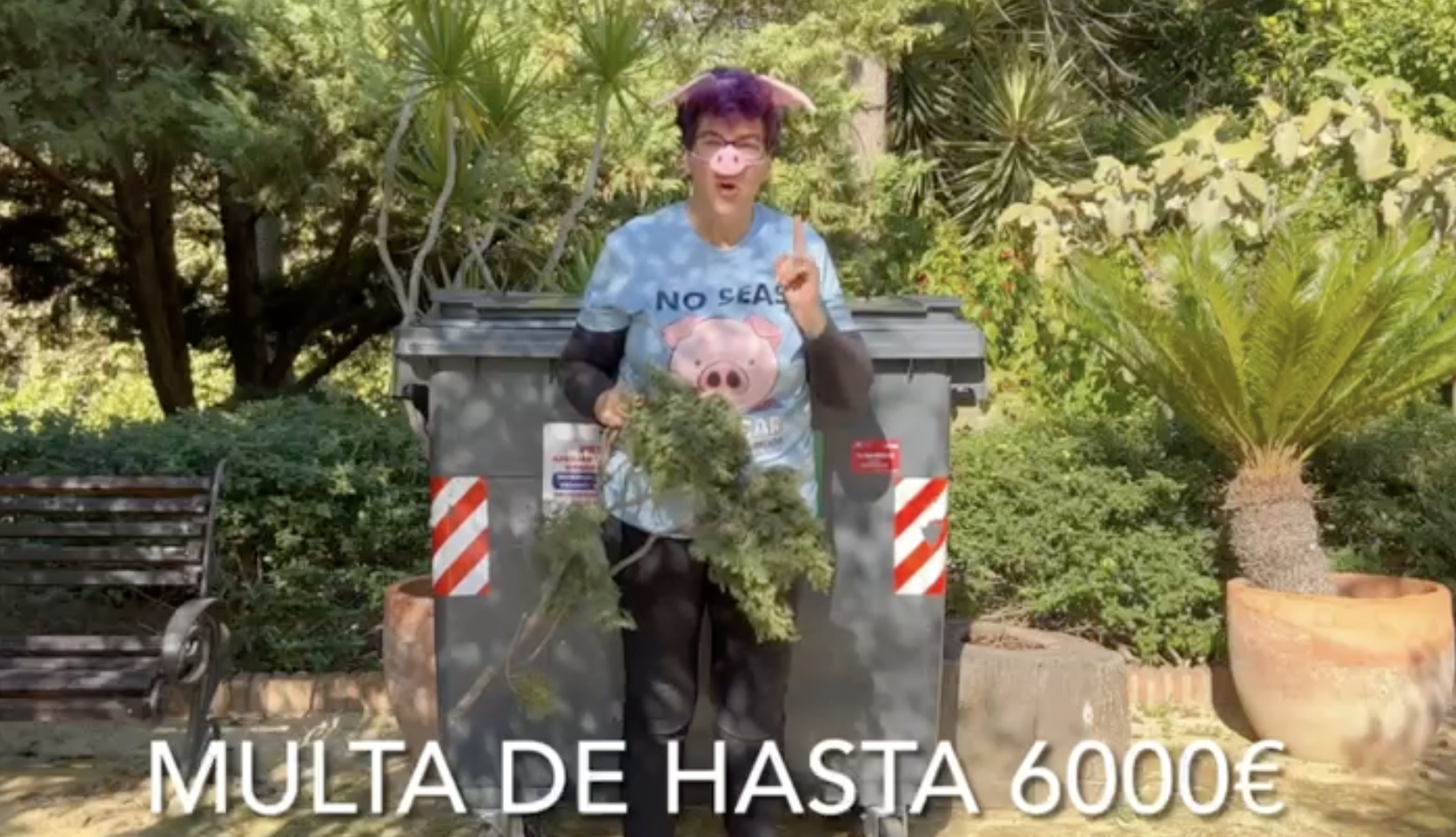 Carmen Pozo, concejala en Sanlúcar que conciencia contra los 'cerdos'.