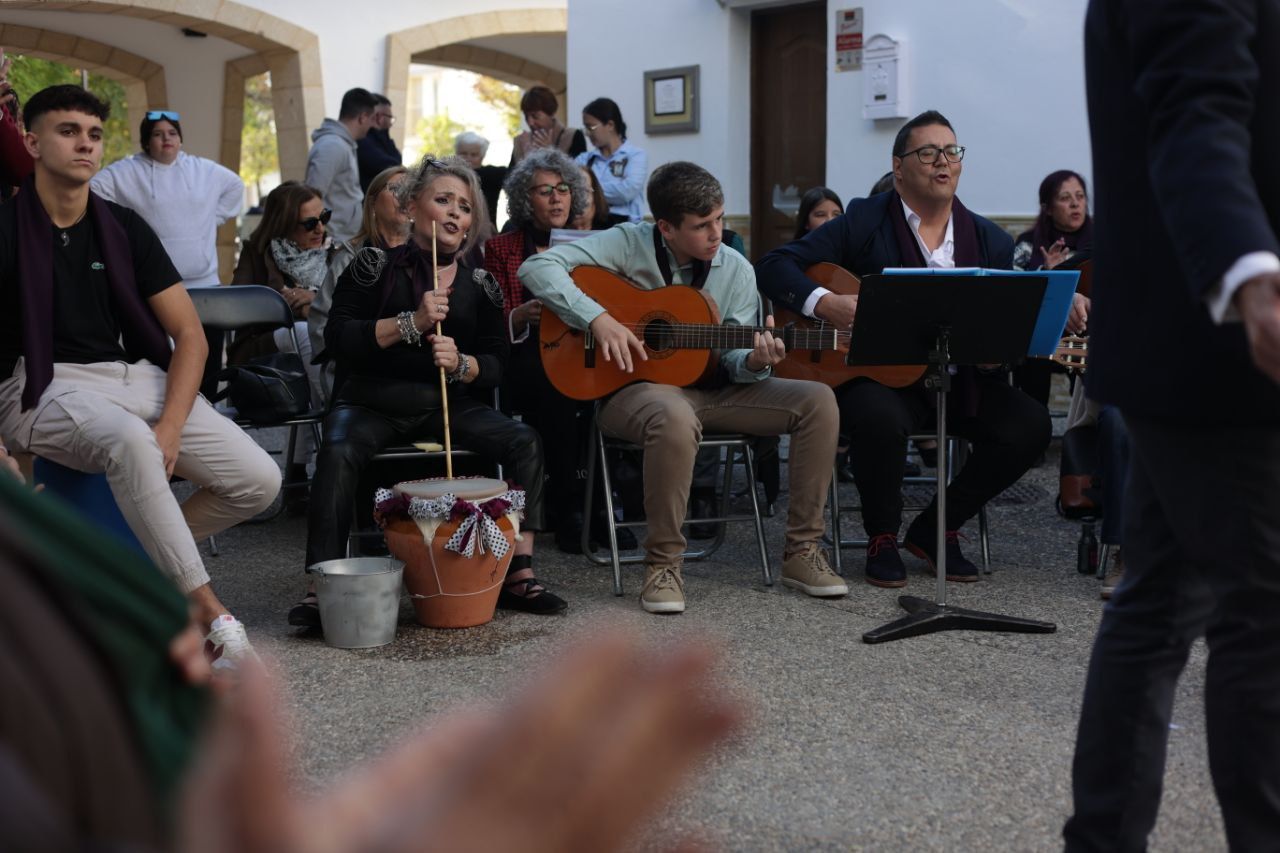 photo 5985684582730678200 y