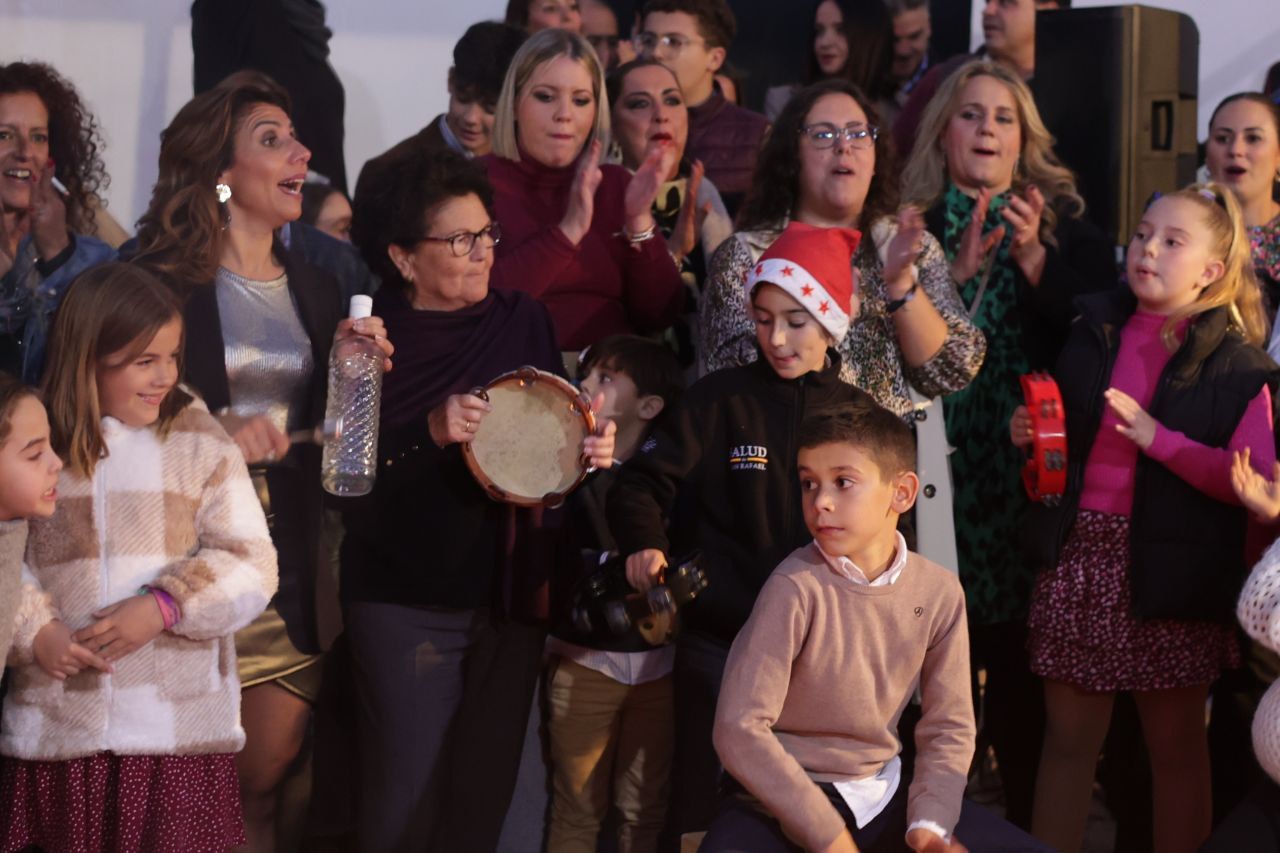 photo 5985684582730678201 y