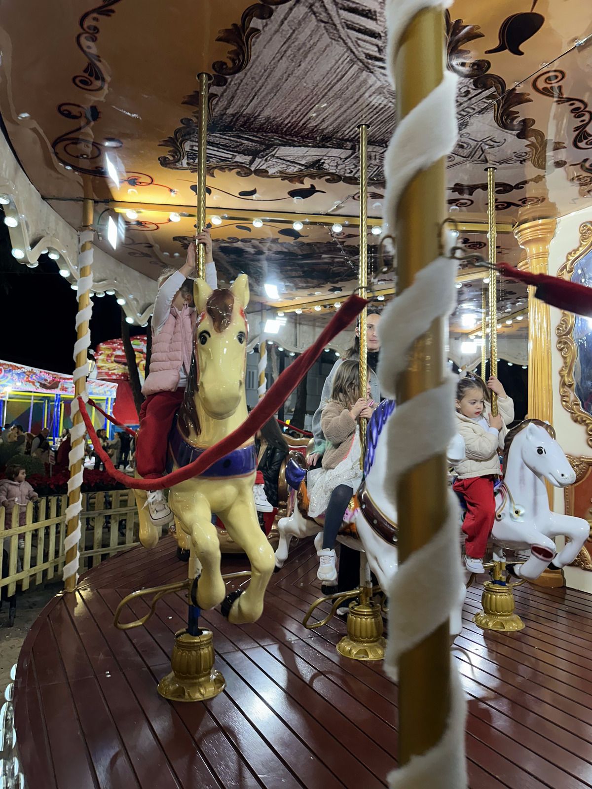 El inicio de la Navidad en San Roque en la noche del alumbrado.