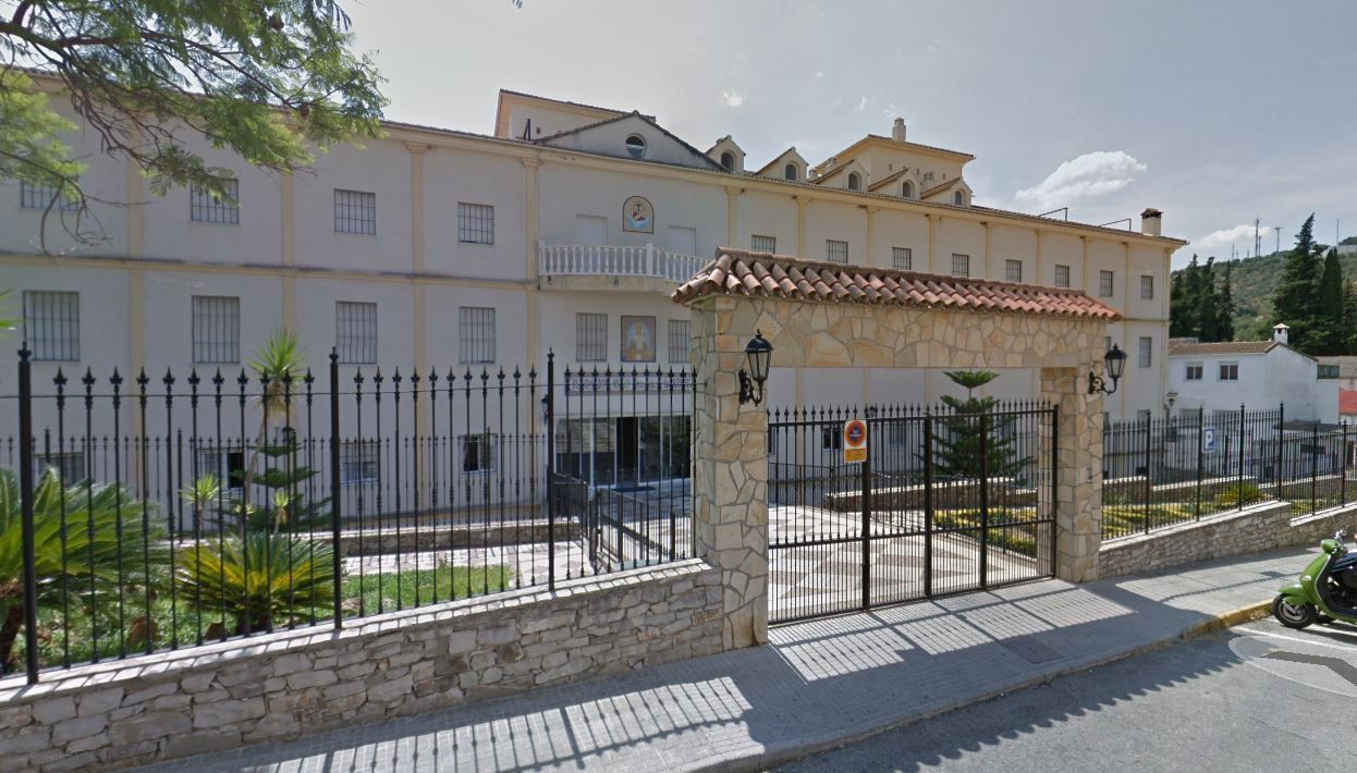 La residencia de ancianos de Ubrique afectada.