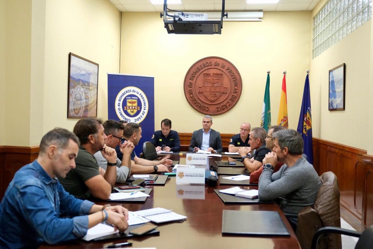 Mesa de negociación entre sindicatos y el Consorcio provincial. 