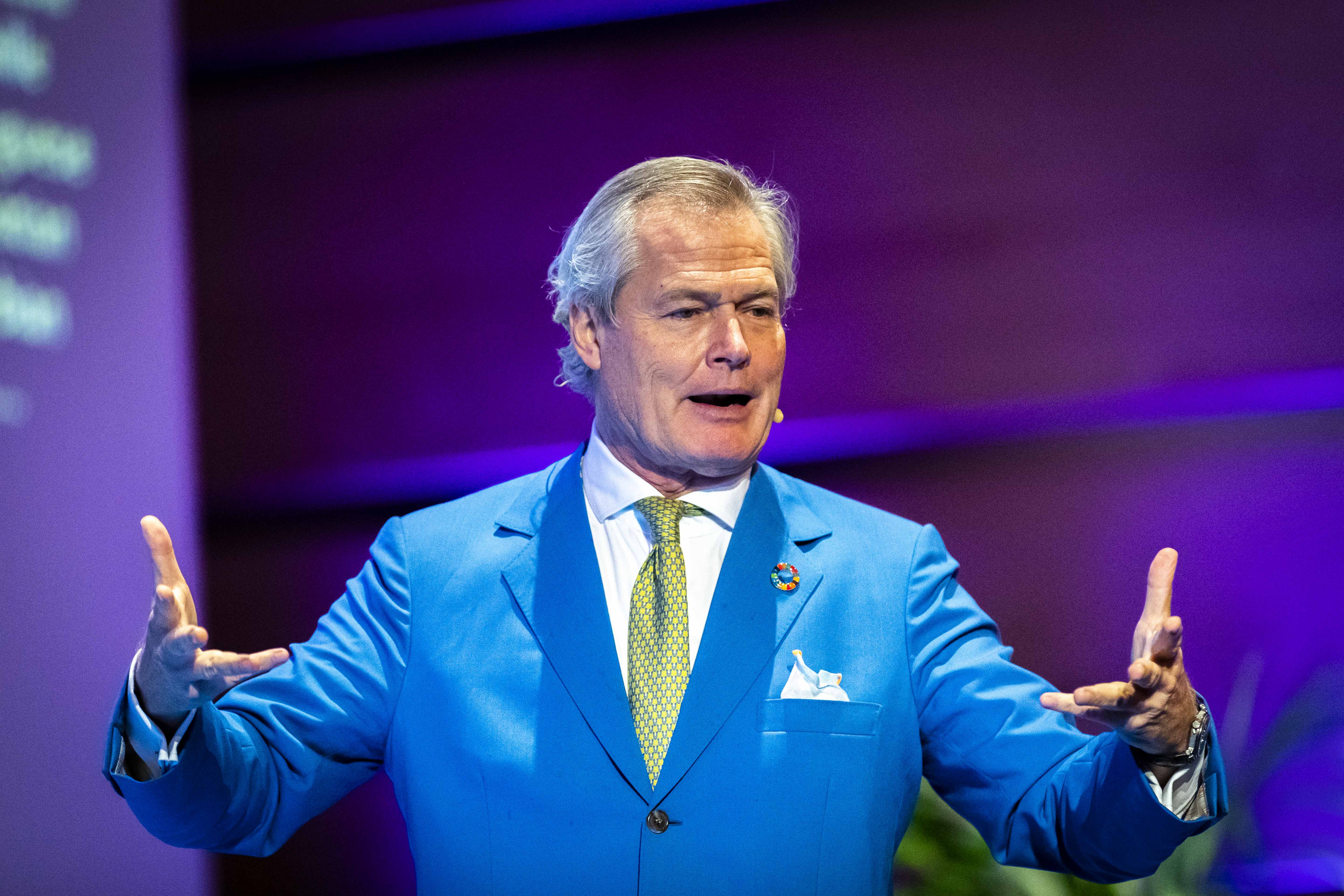 La mayor autoridad mundial en economía azul, Gunter Pauli, durante su intervención en Cádiz.   