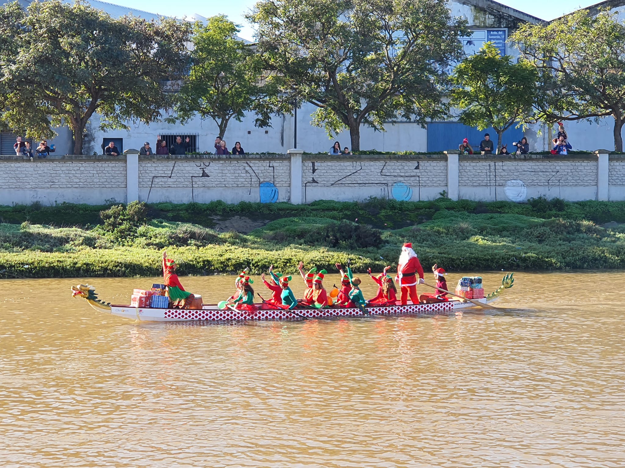 Papá y Mamá Noel llegarán a Chiclana por el río.