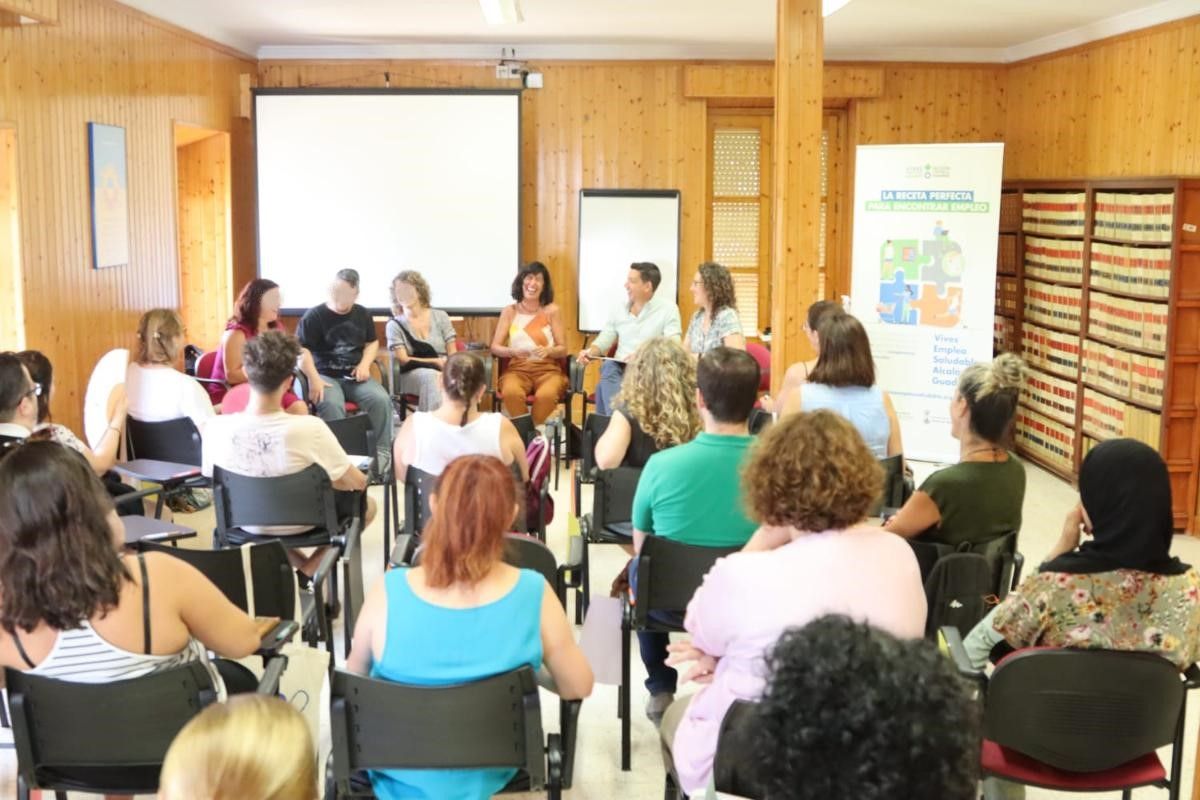 El delegado de Acción Formativa durante la presentación del programa. 