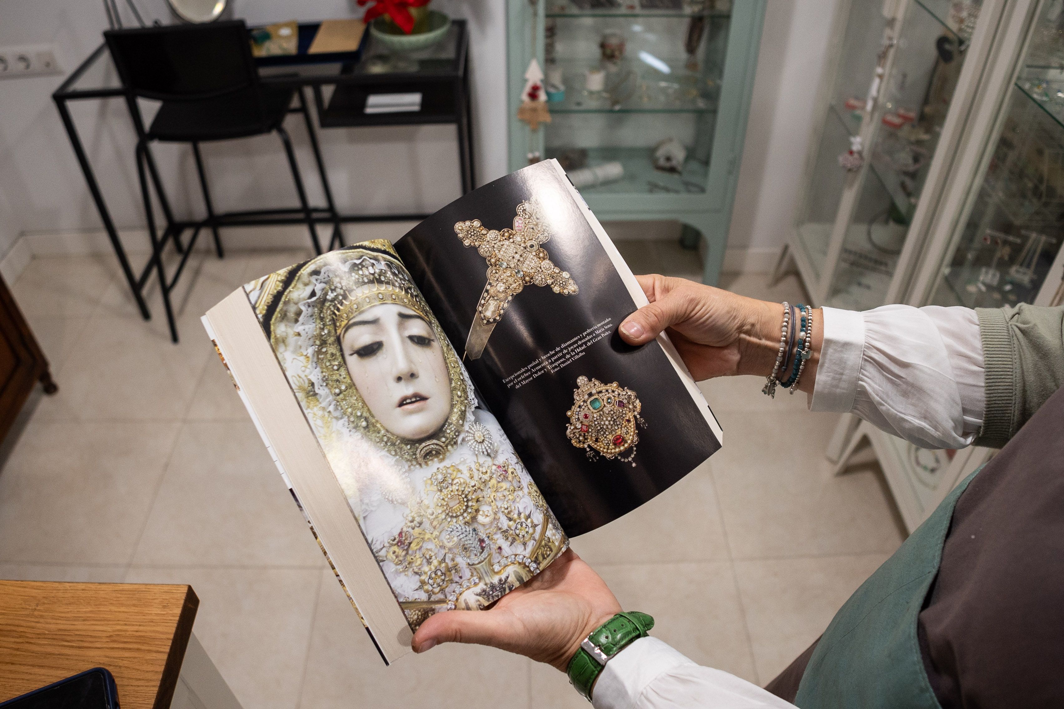 Libro publicado por el matrimonio.